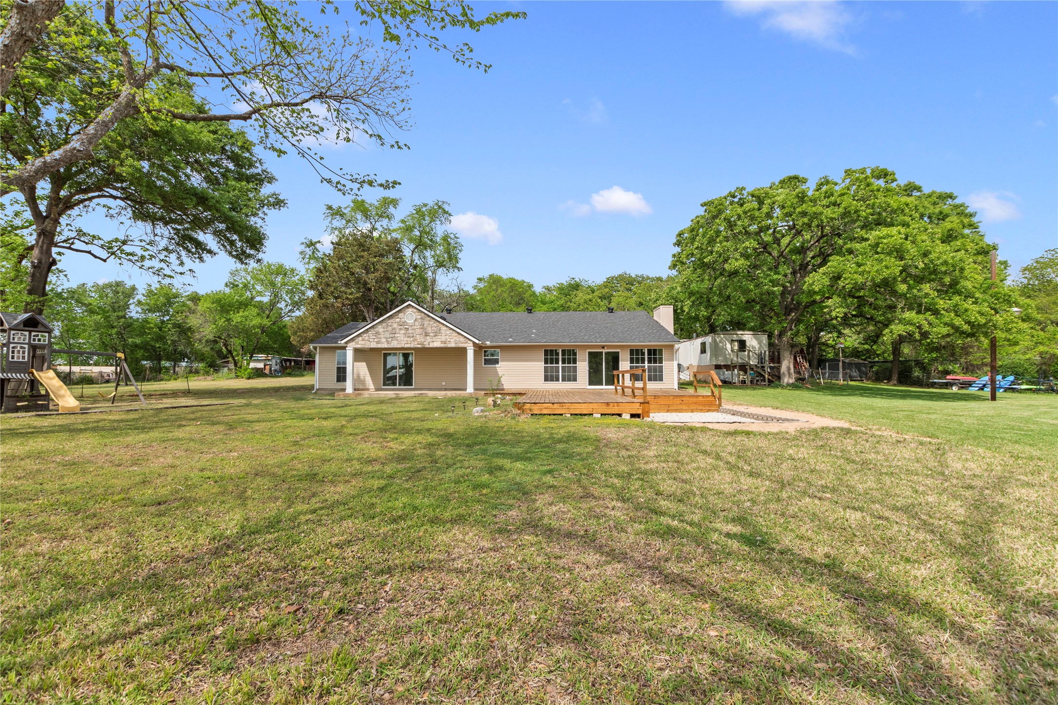 109 Arrow Way