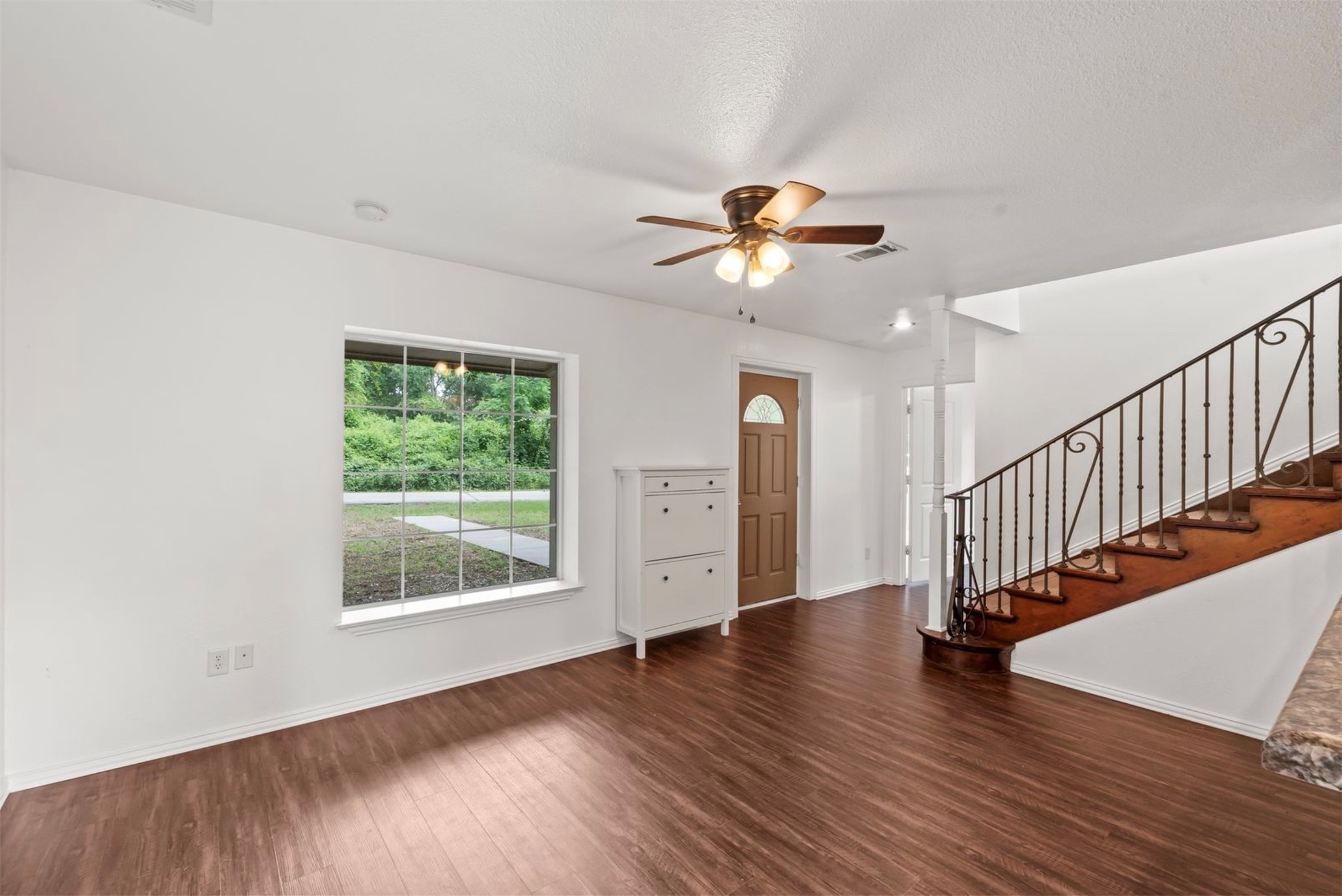 921 Bradleys Bend
