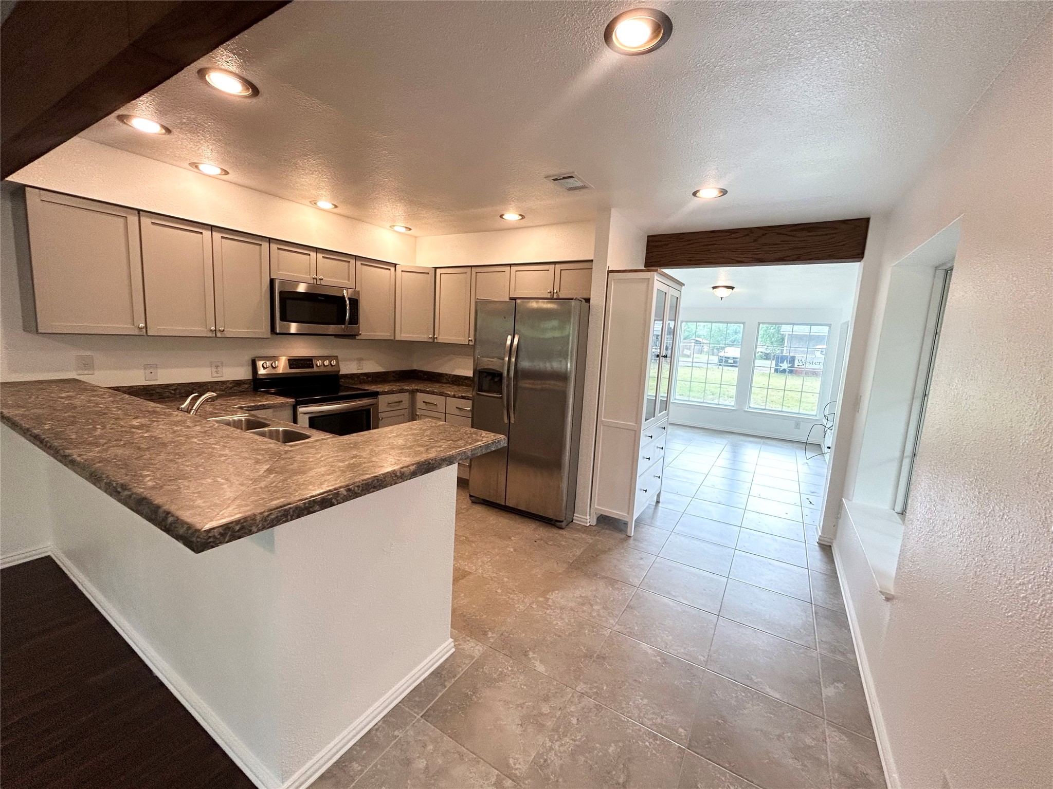921 Bradleys Bend