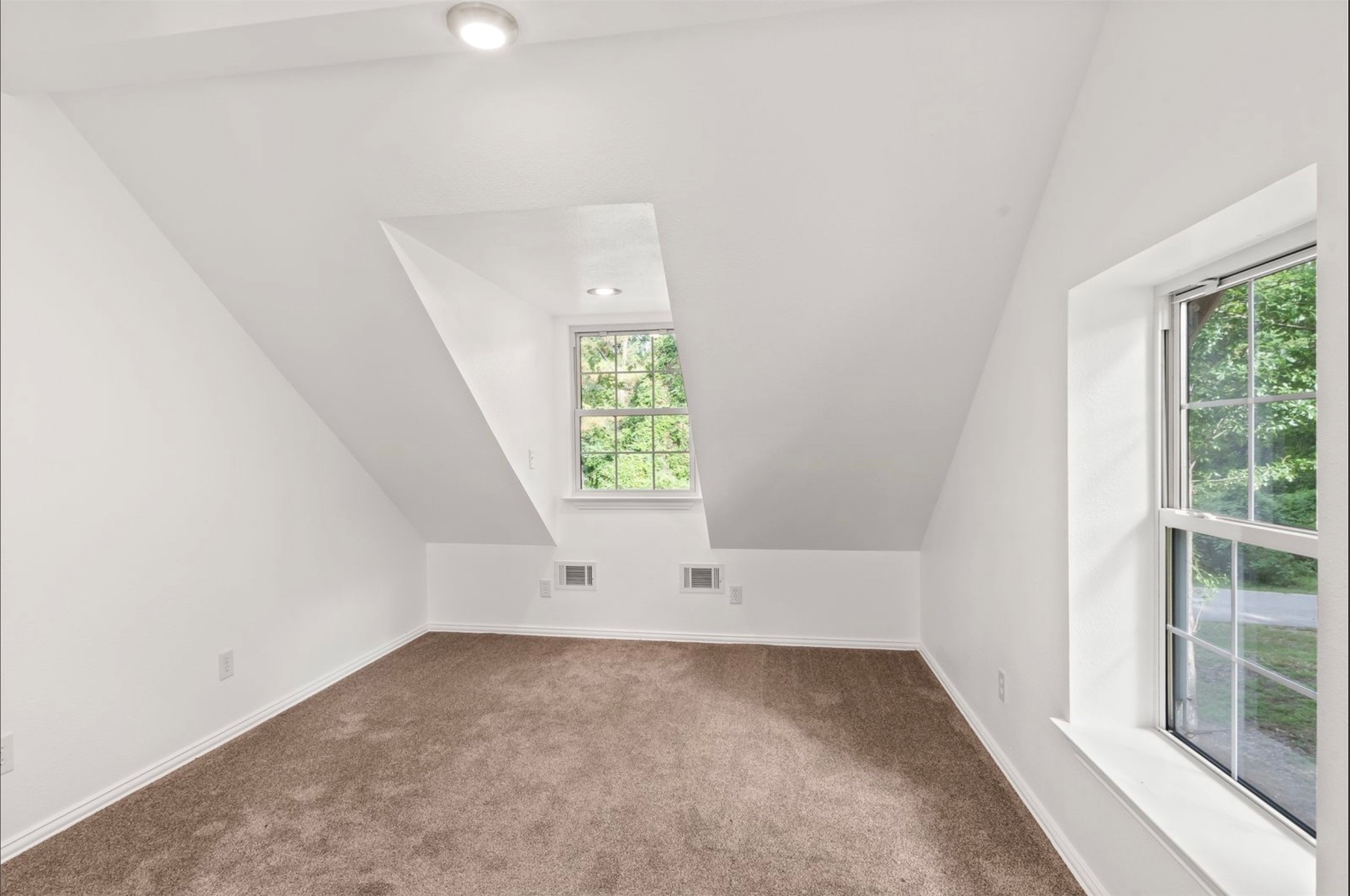 921 Bradleys Bend