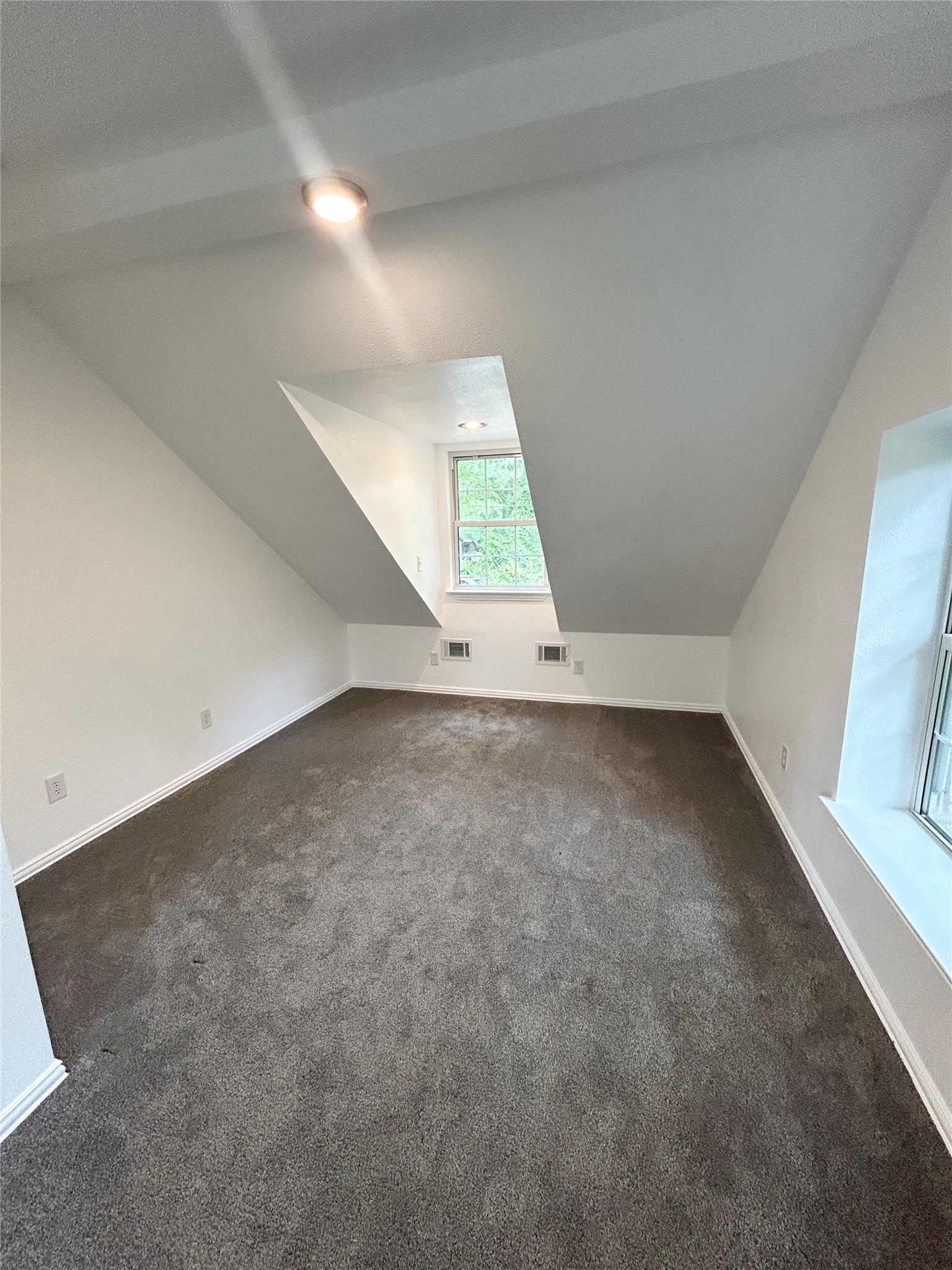 921 Bradleys Bend