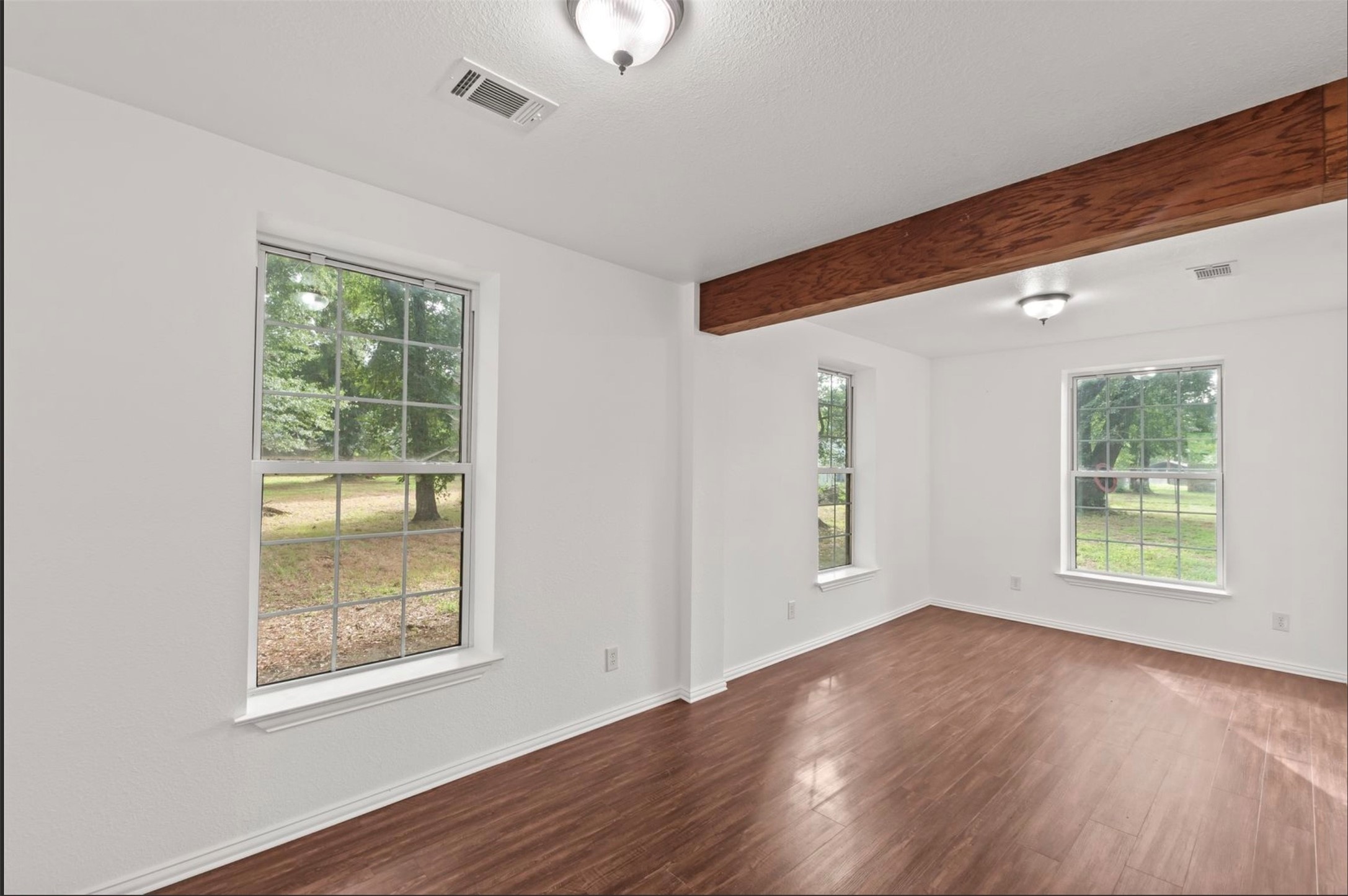 921 Bradleys Bend
