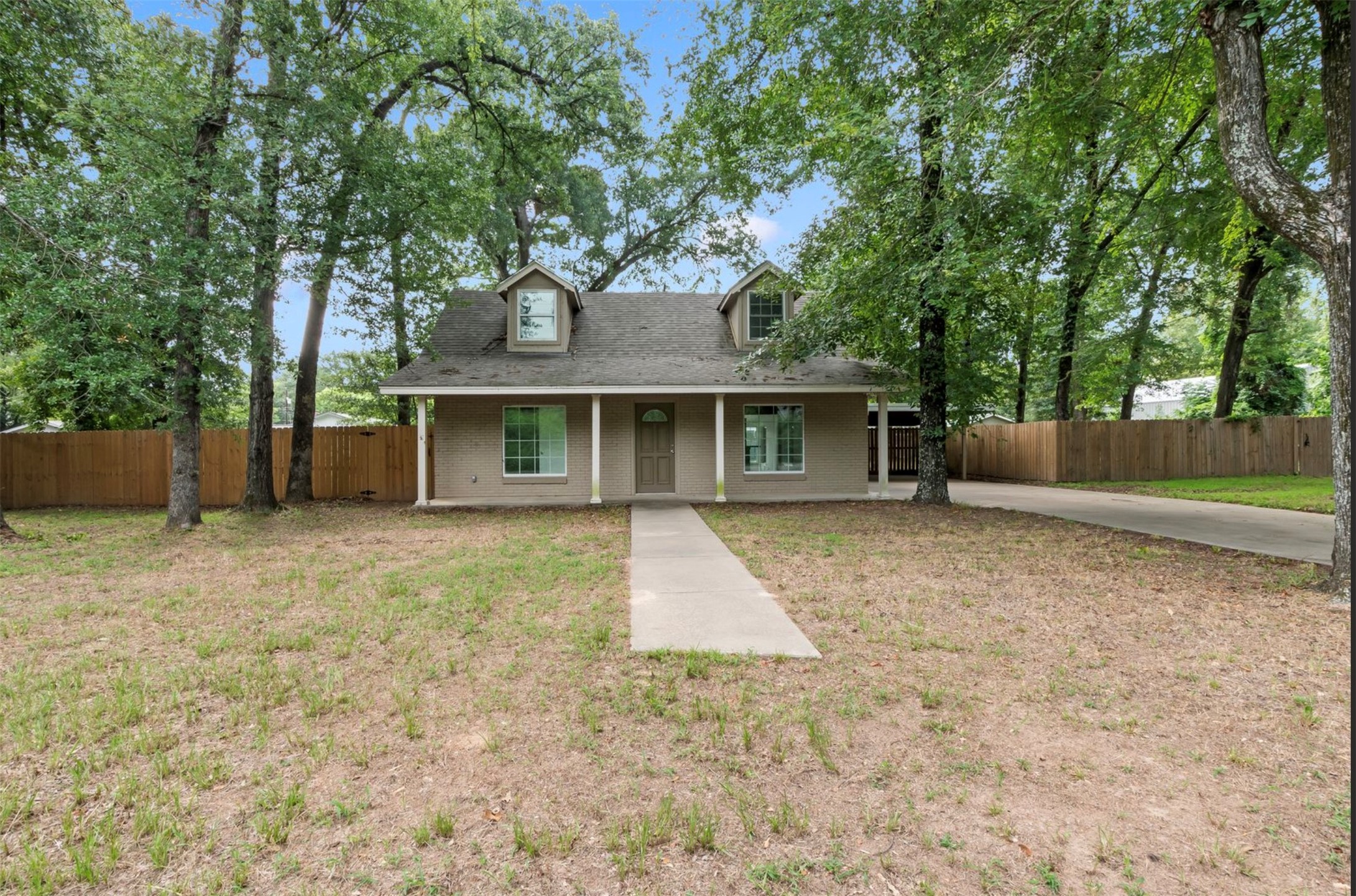 921 Bradleys Bend