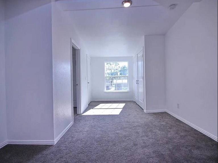 921 Bradleys Bend