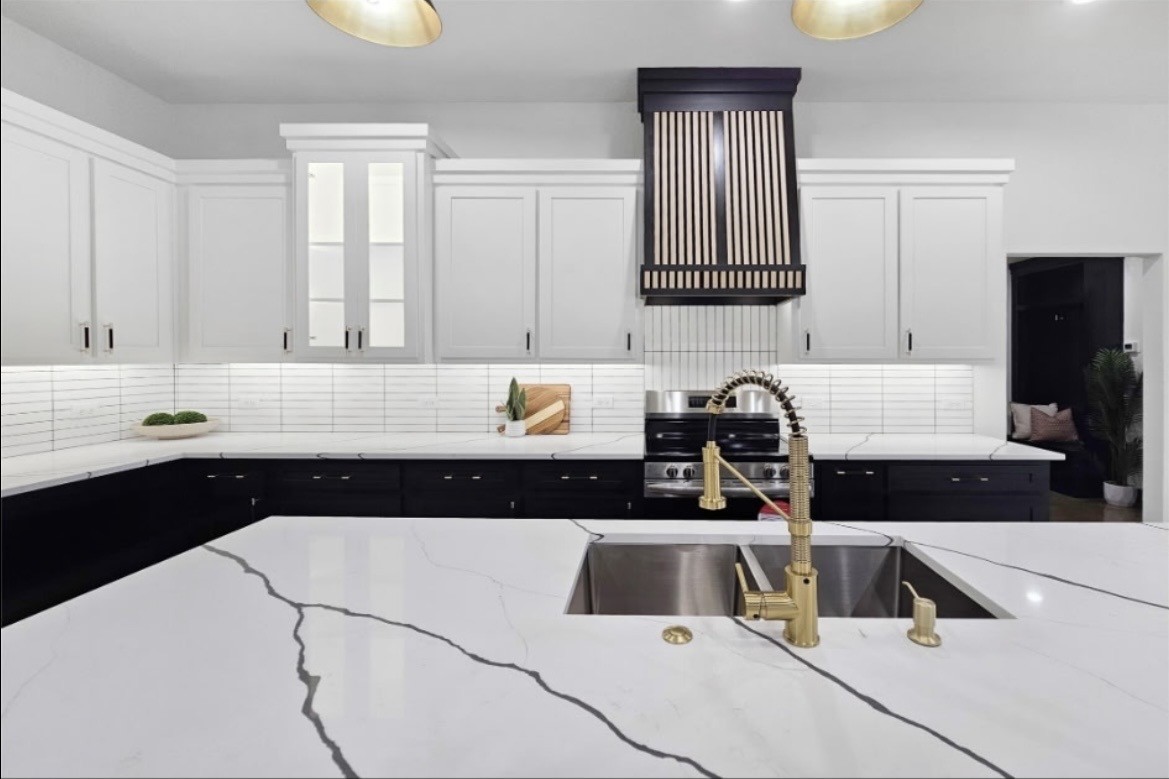 5226 Tom Hickman Lane