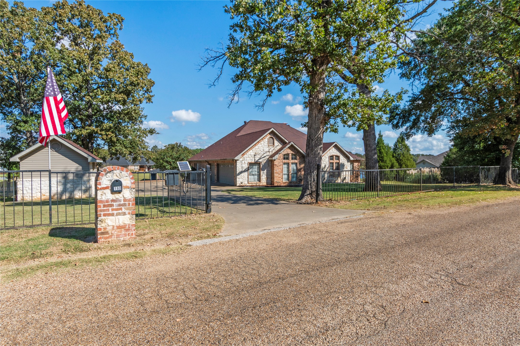 180 Surls Drive