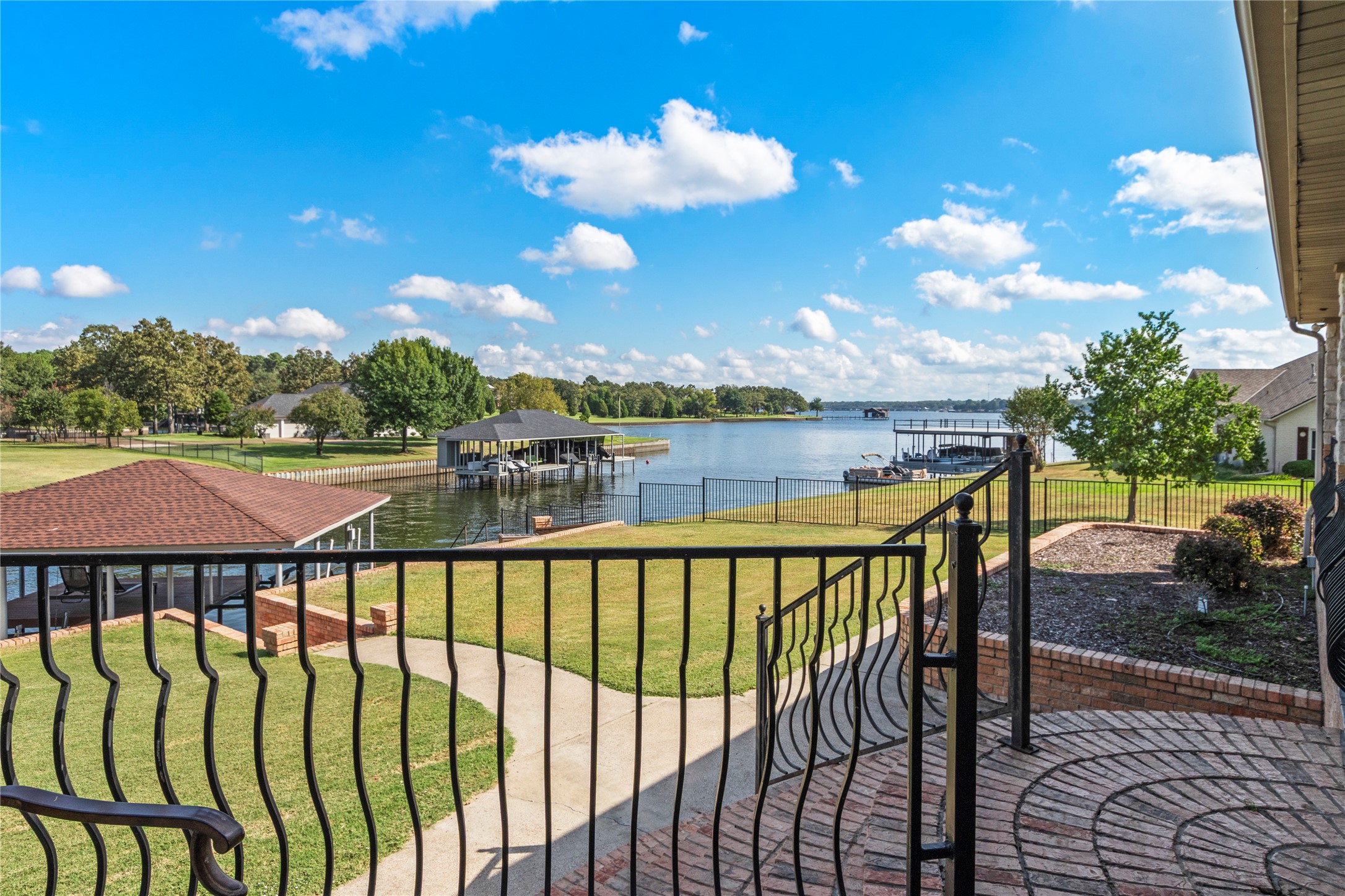 180 Surls Drive
