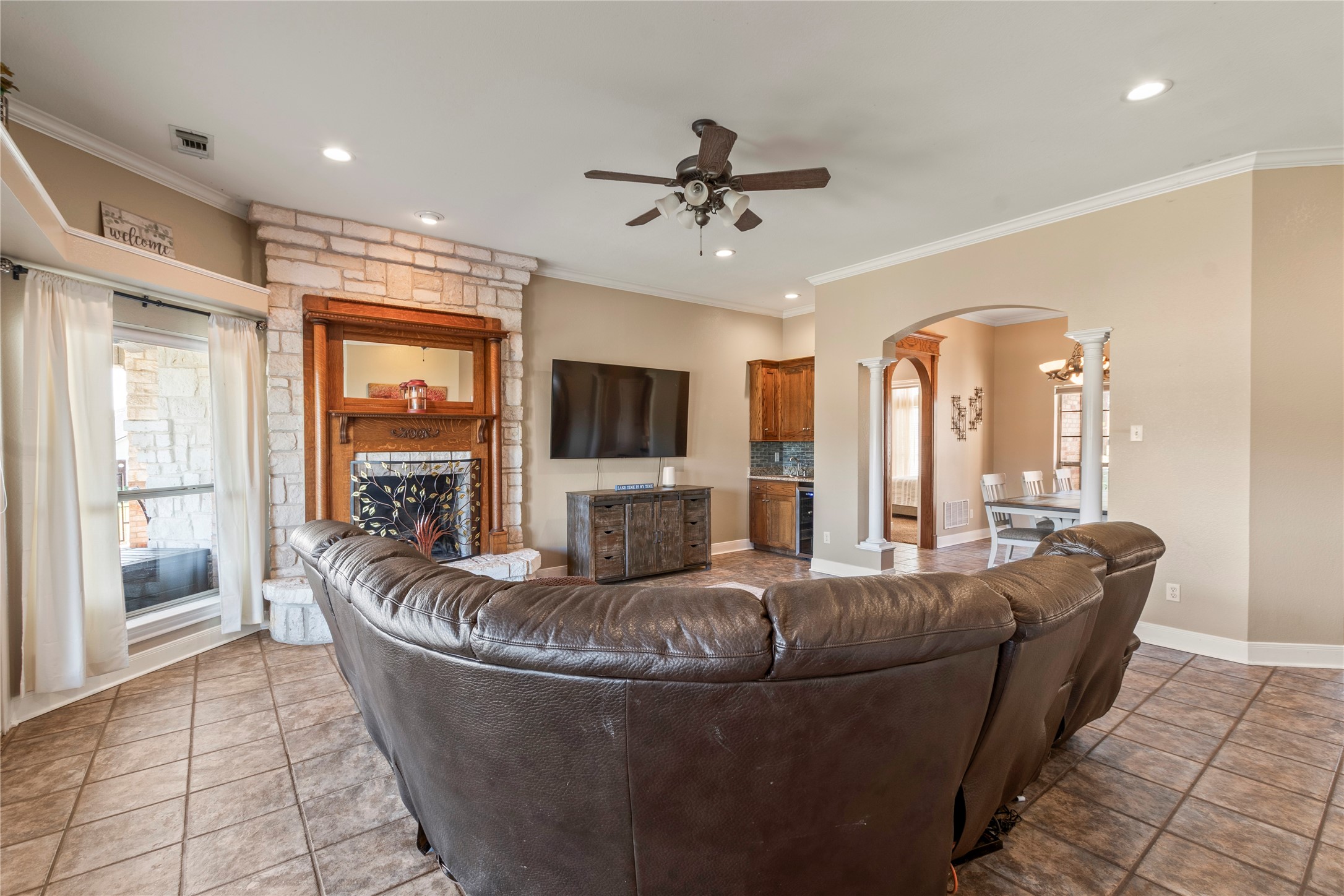 180 Surls Drive