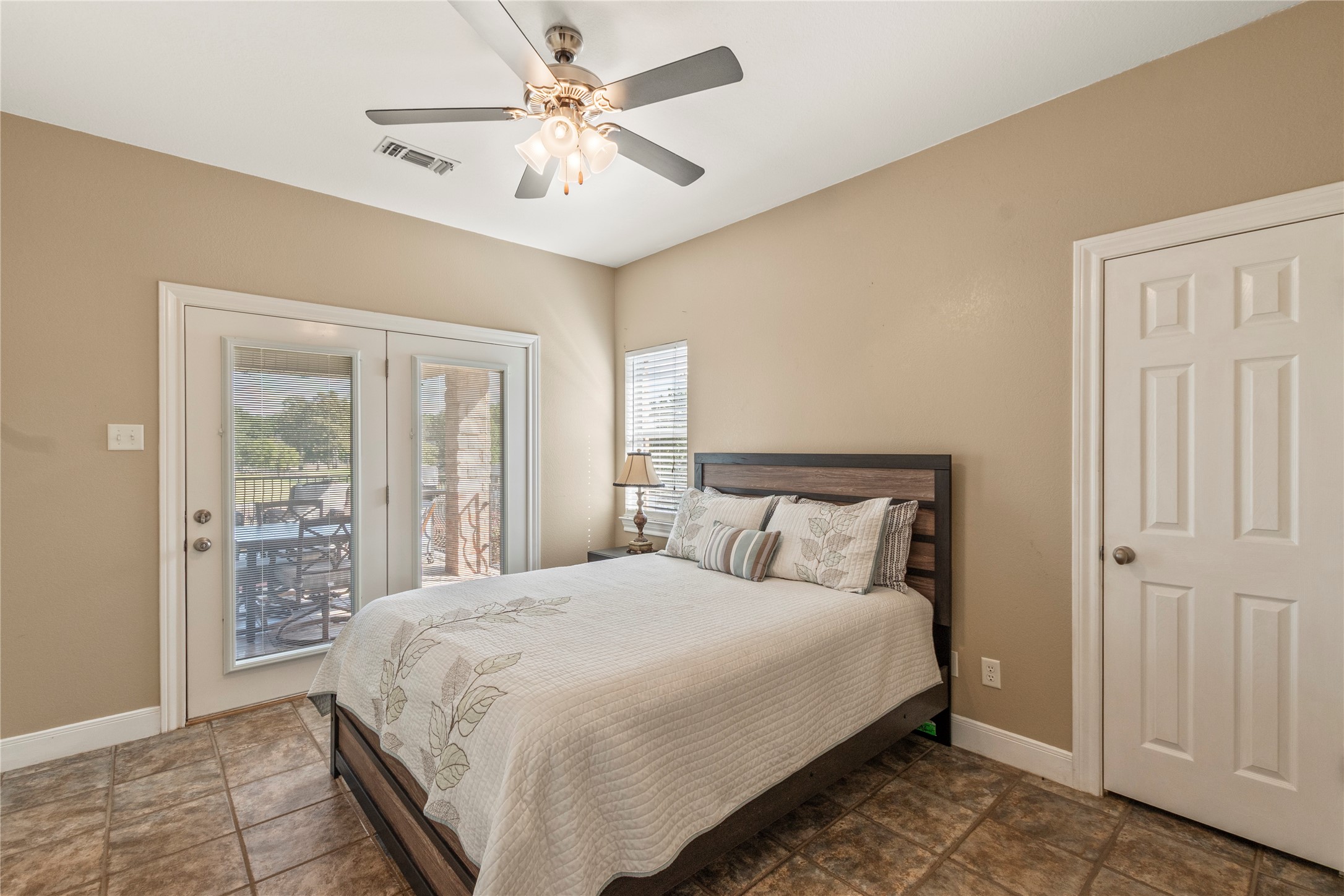 180 Surls Drive
