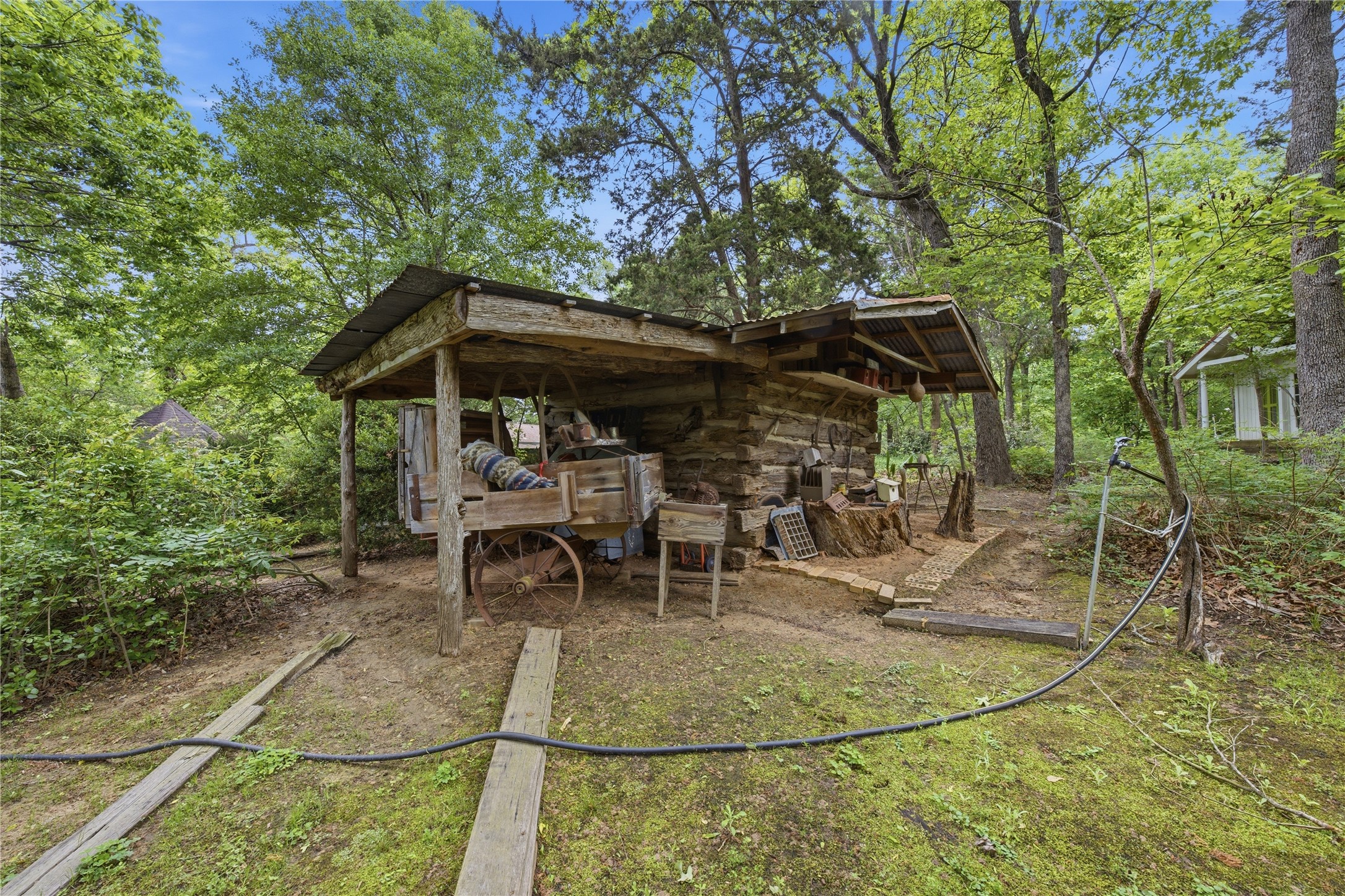 11222 County Road 1201