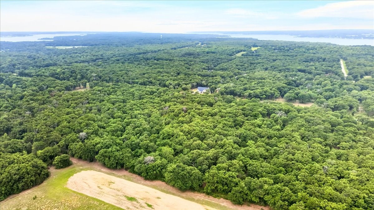 6944 Lakeshore Way