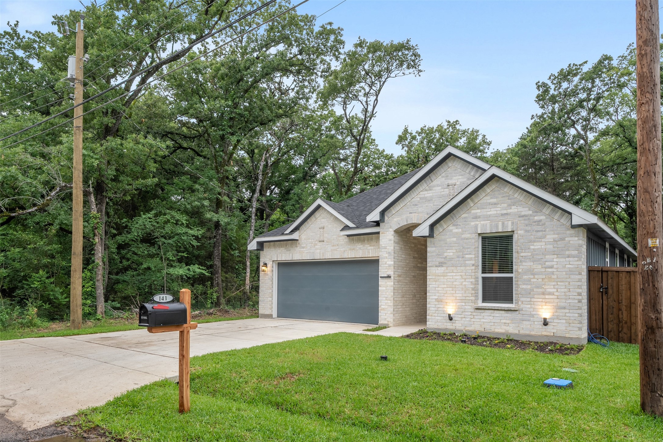 141 Wedgewood Drive