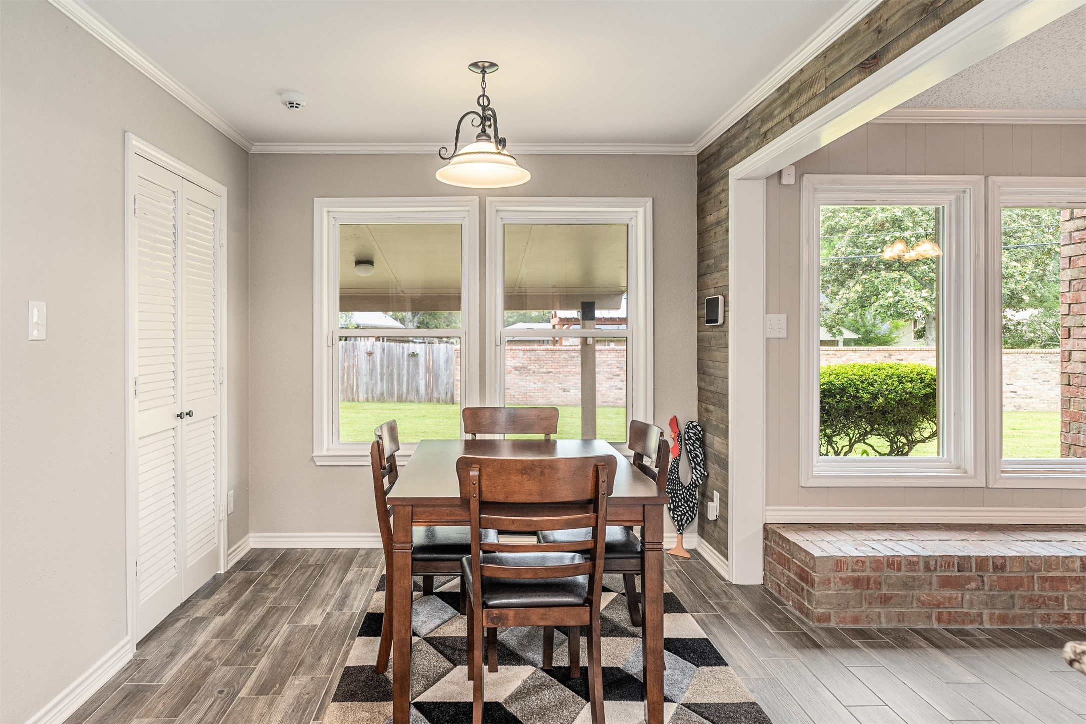 1102 Mill Run Road