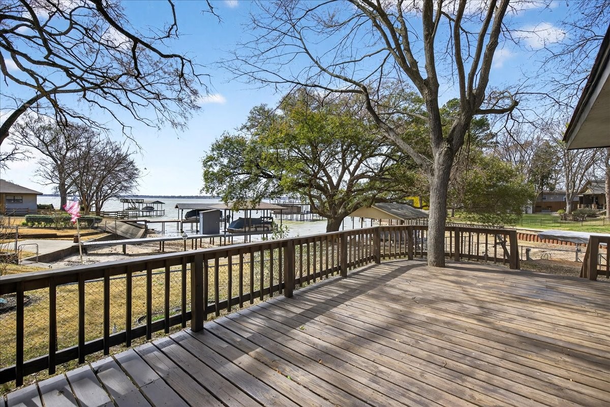 107 Lakewood Drive