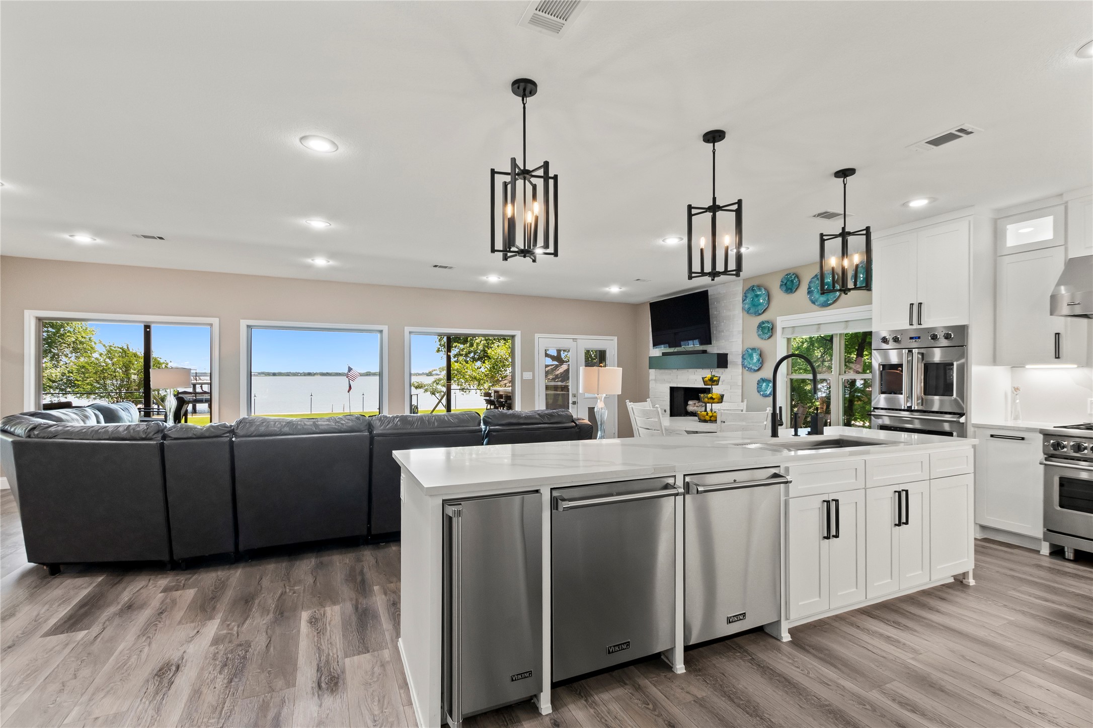 1301 Oak Hill Drive