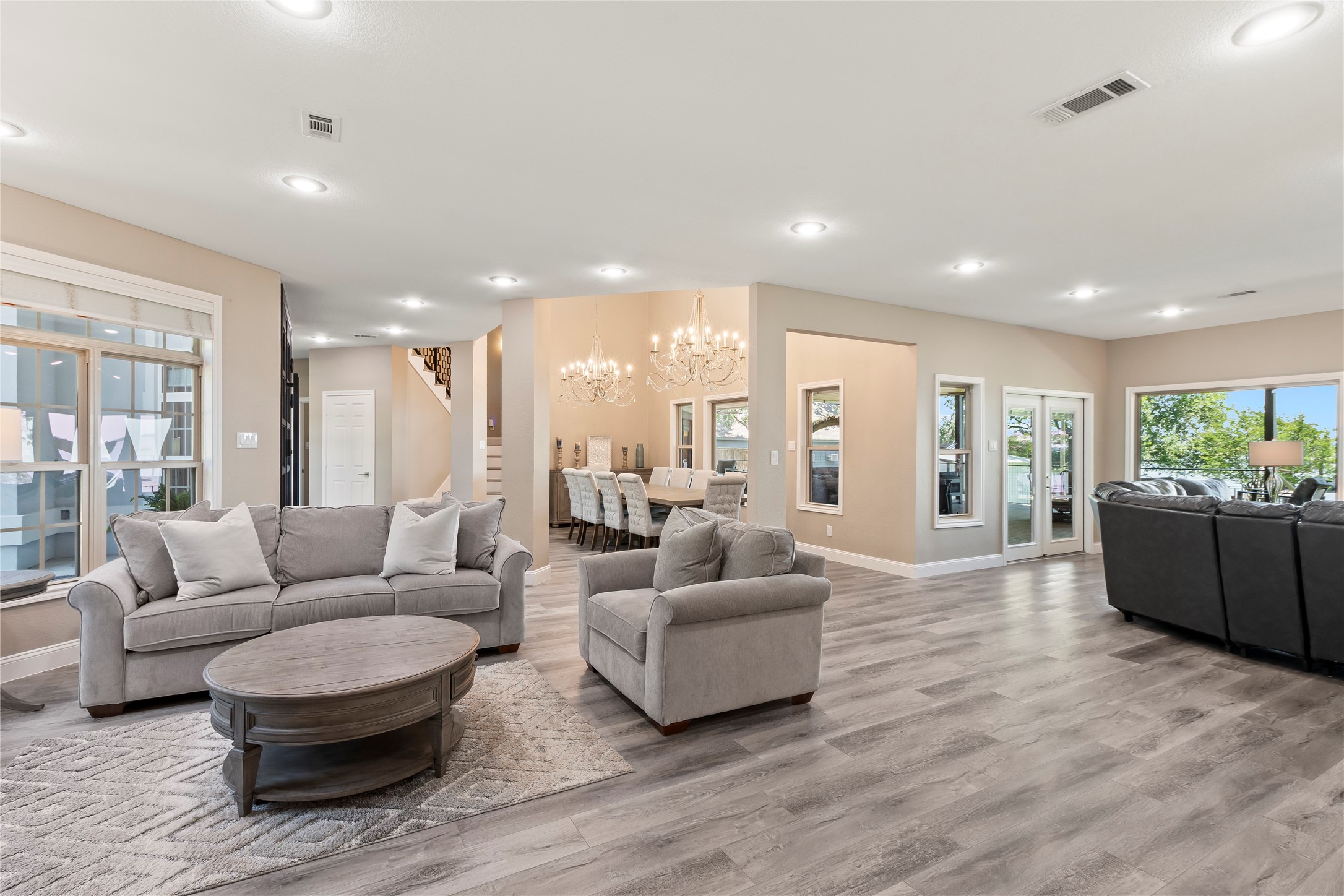 1301 Oak Hill Drive