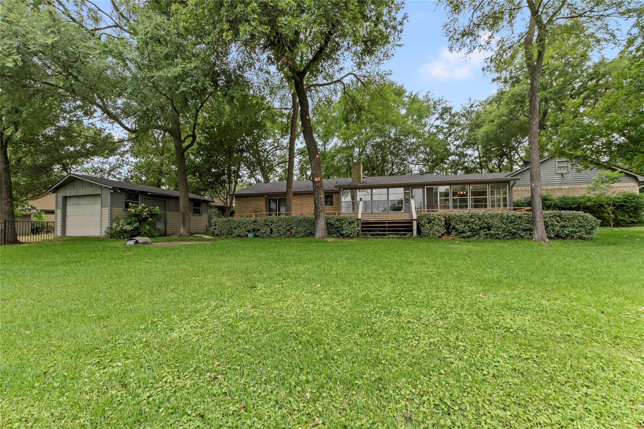 111 Deer Island Road