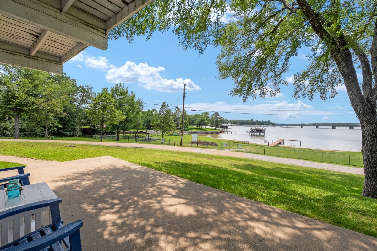 100 W Oak Acres Drive W