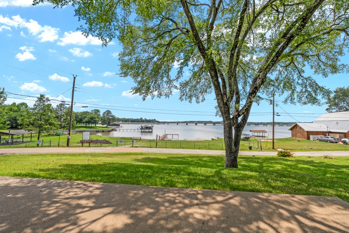 100 W Oak Acres Drive W