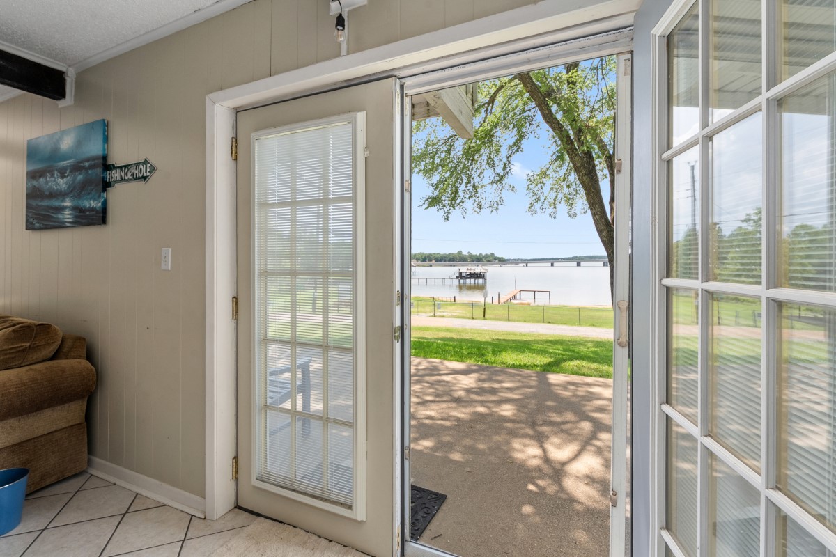100 W Oak Acres Drive W