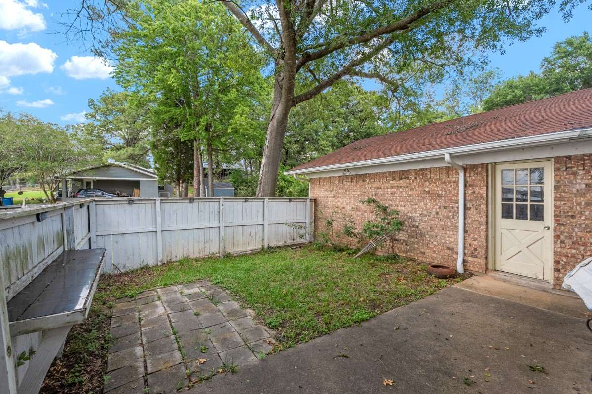 100 W Oak Acres Drive W