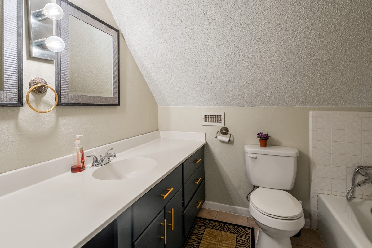 100 W Oak Acres Drive W