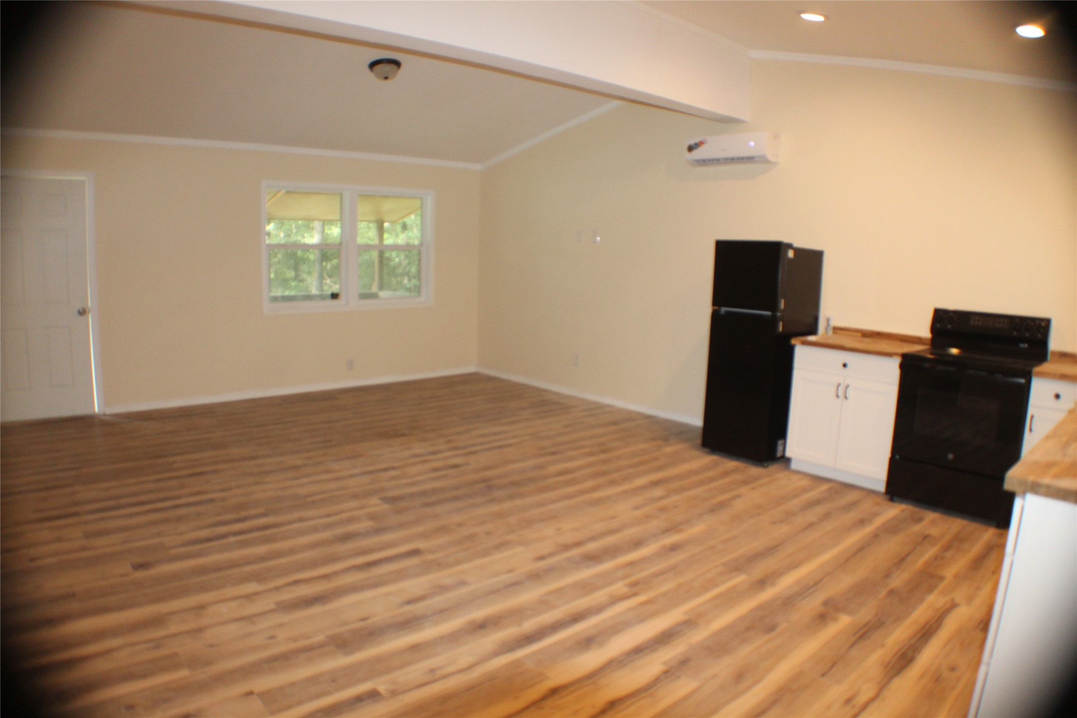 148 Golden Oaks Drive