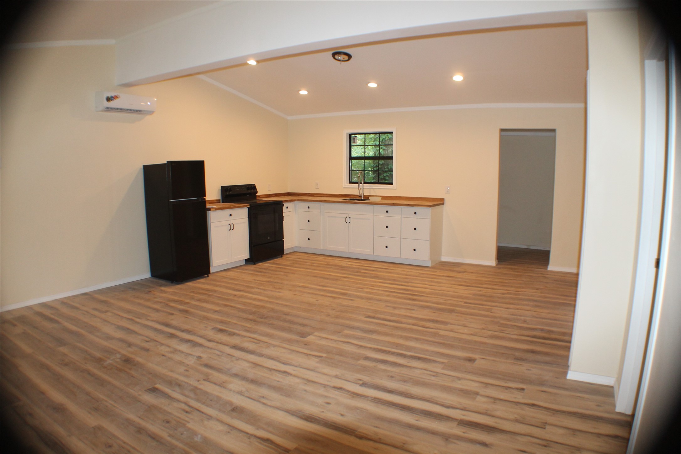 148 Golden Oaks Drive