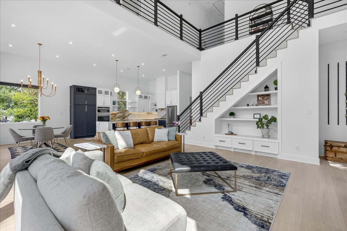 111 Nob Hill Circle