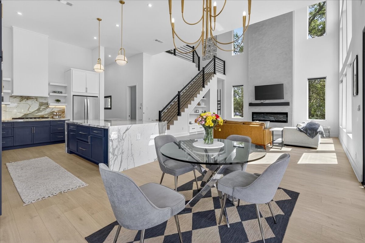 111 Nob Hill Circle