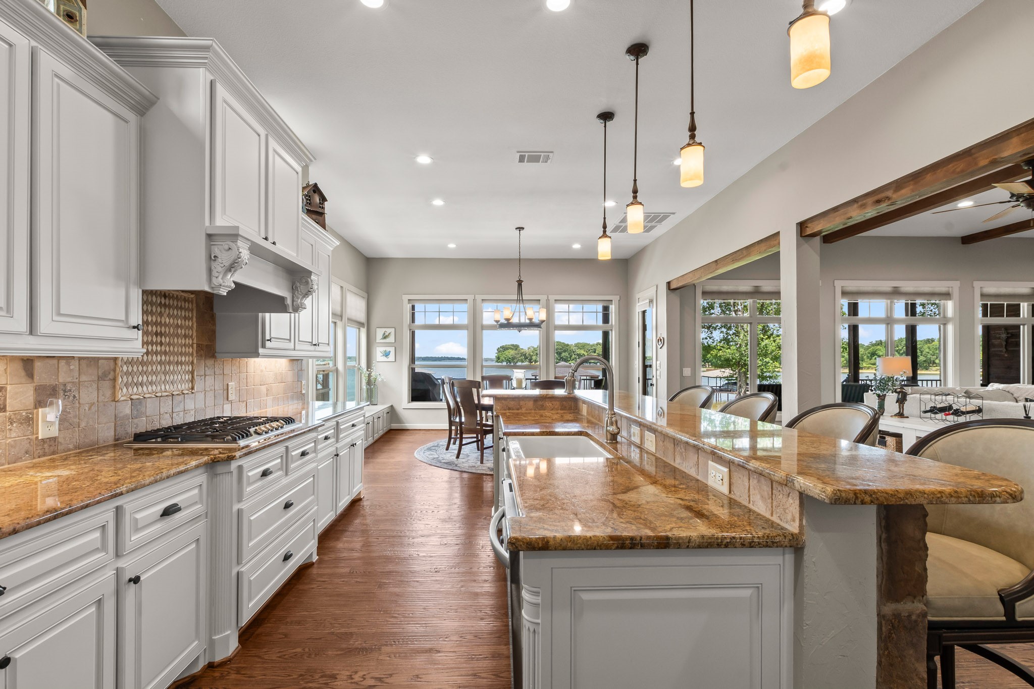229 N Beverly Drive