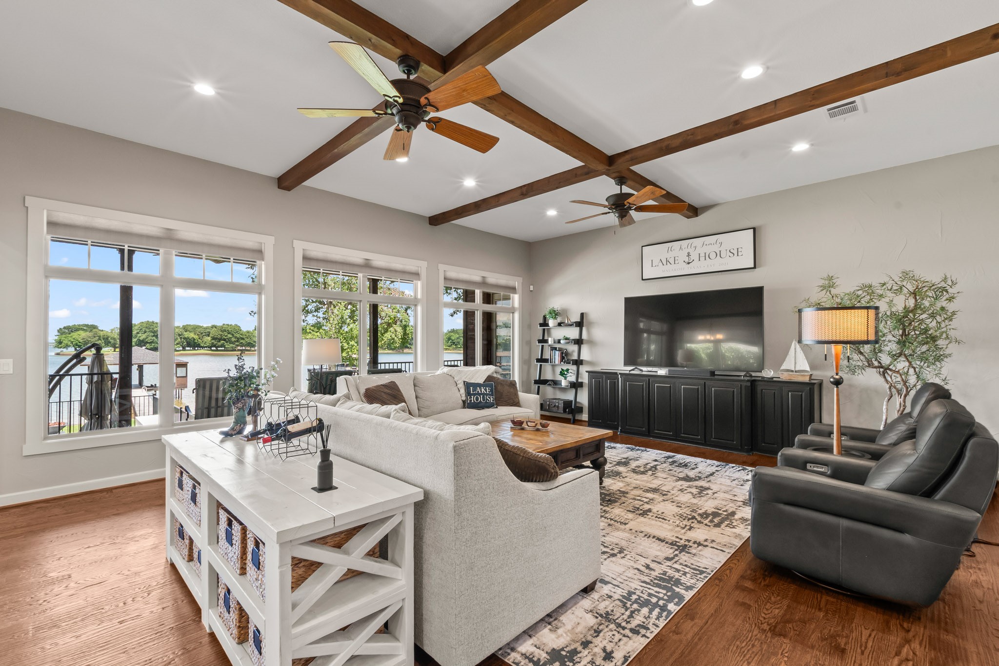 229 N Beverly Drive