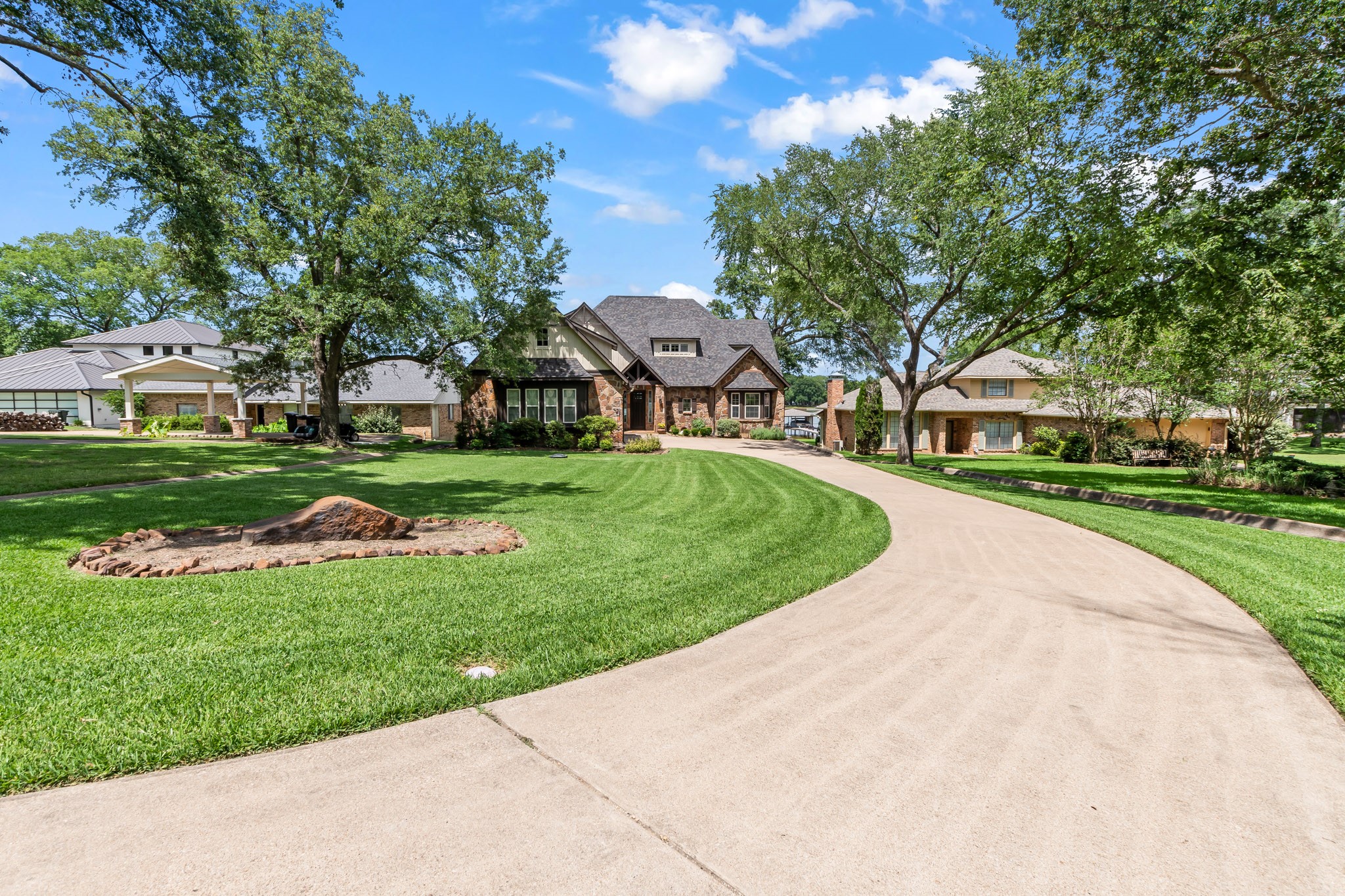 229 N Beverly Drive