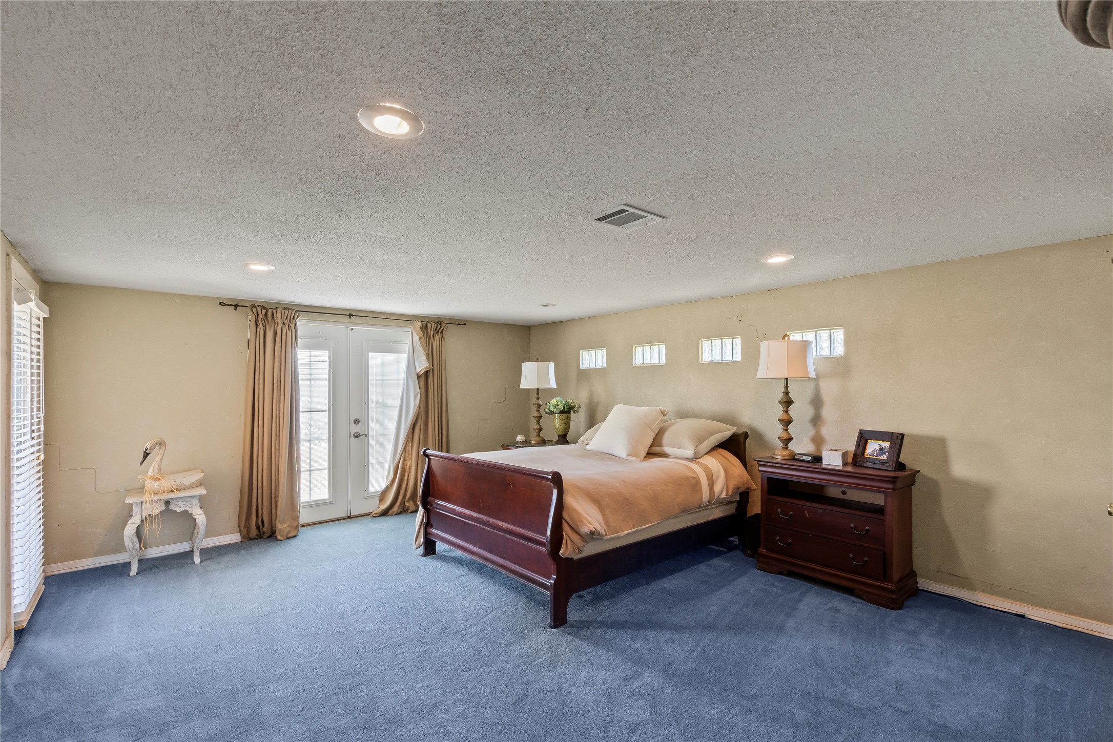 12391 Pleasure Hills Circle