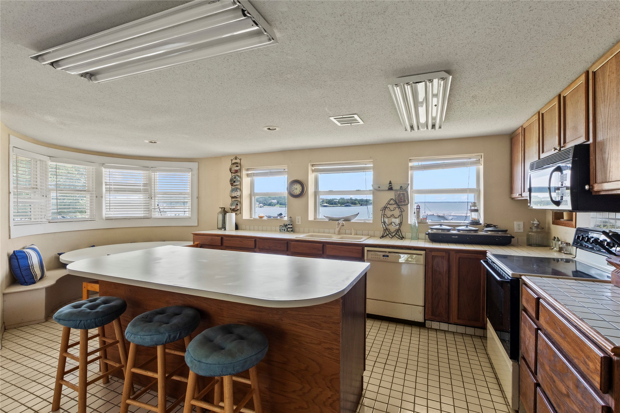 12391 Pleasure Hills Circle