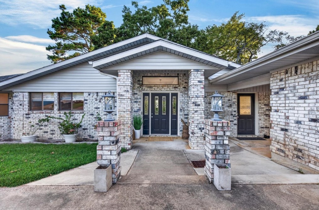 148 Vista Drive