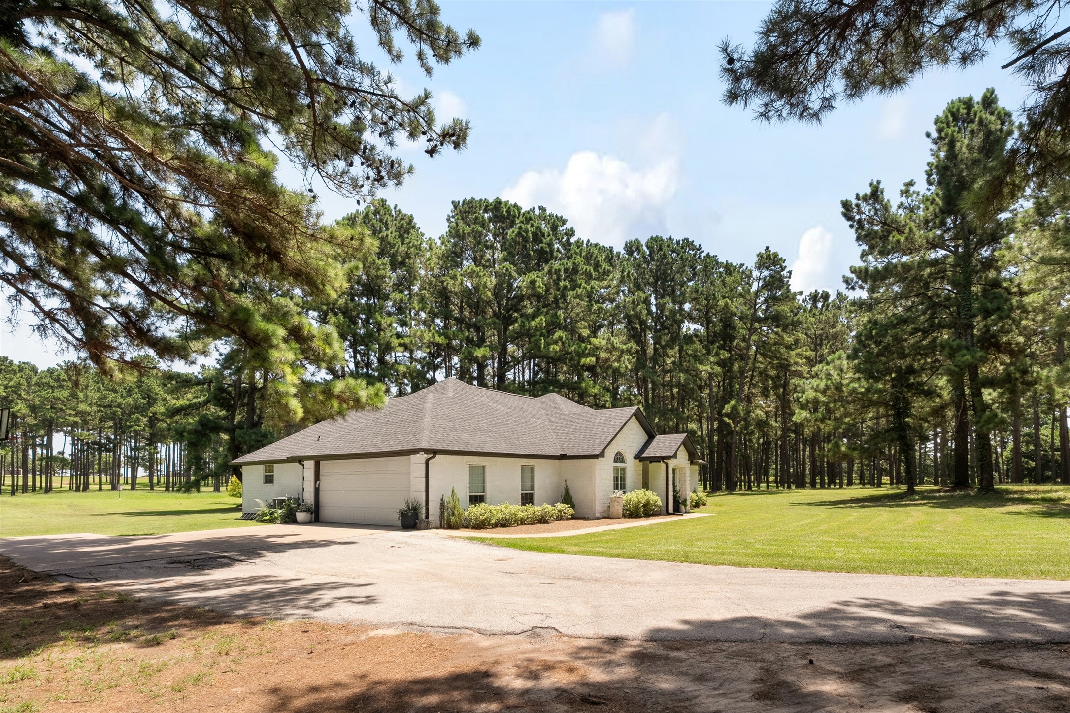 1109 Robbins Road