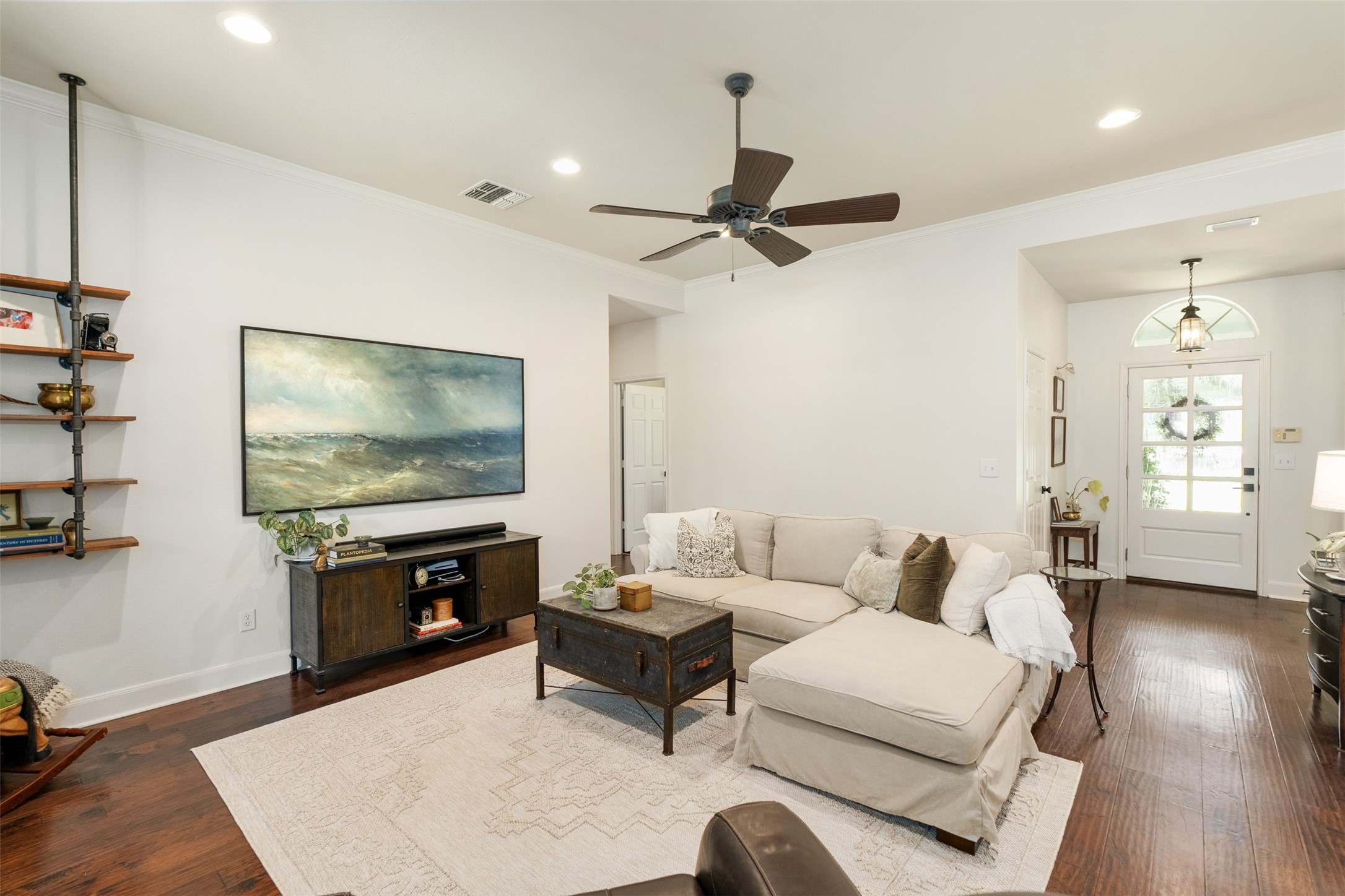 1109 Robbins Road