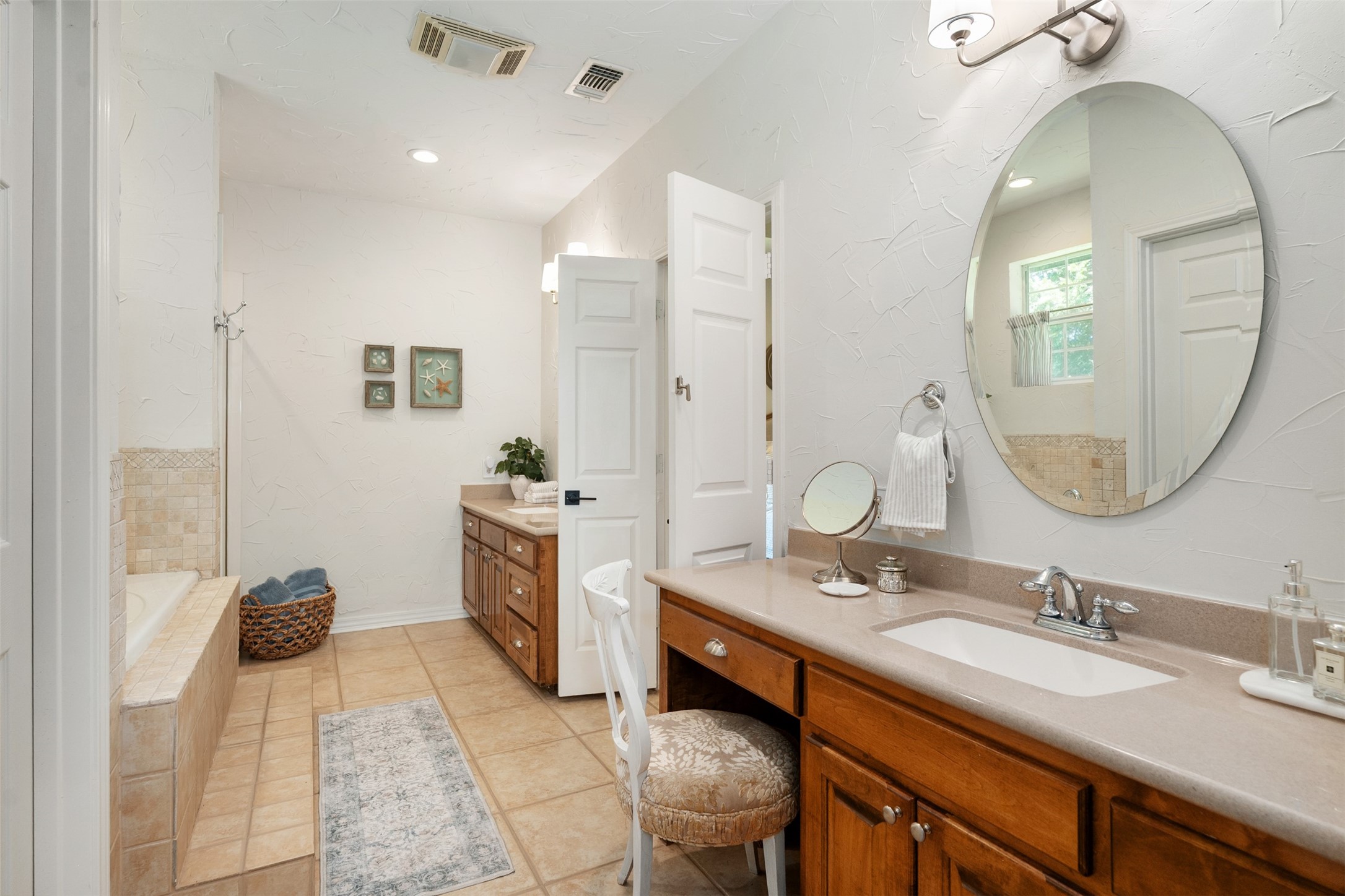 1109 Robbins Road