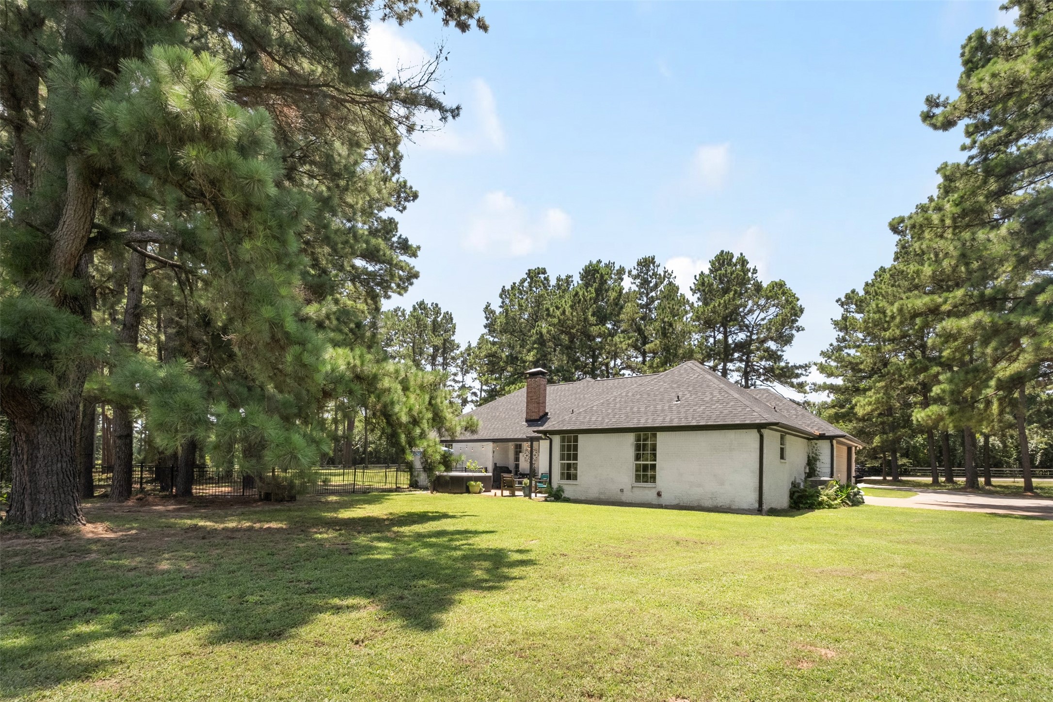 1109 Robbins Road