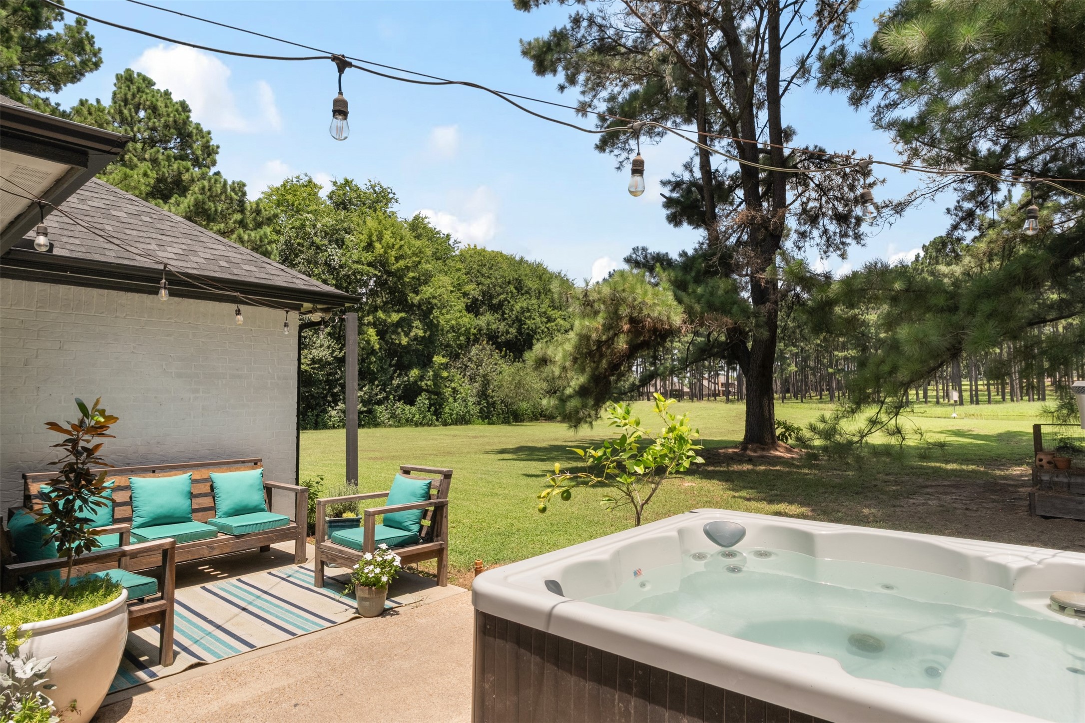 1109 Robbins Road