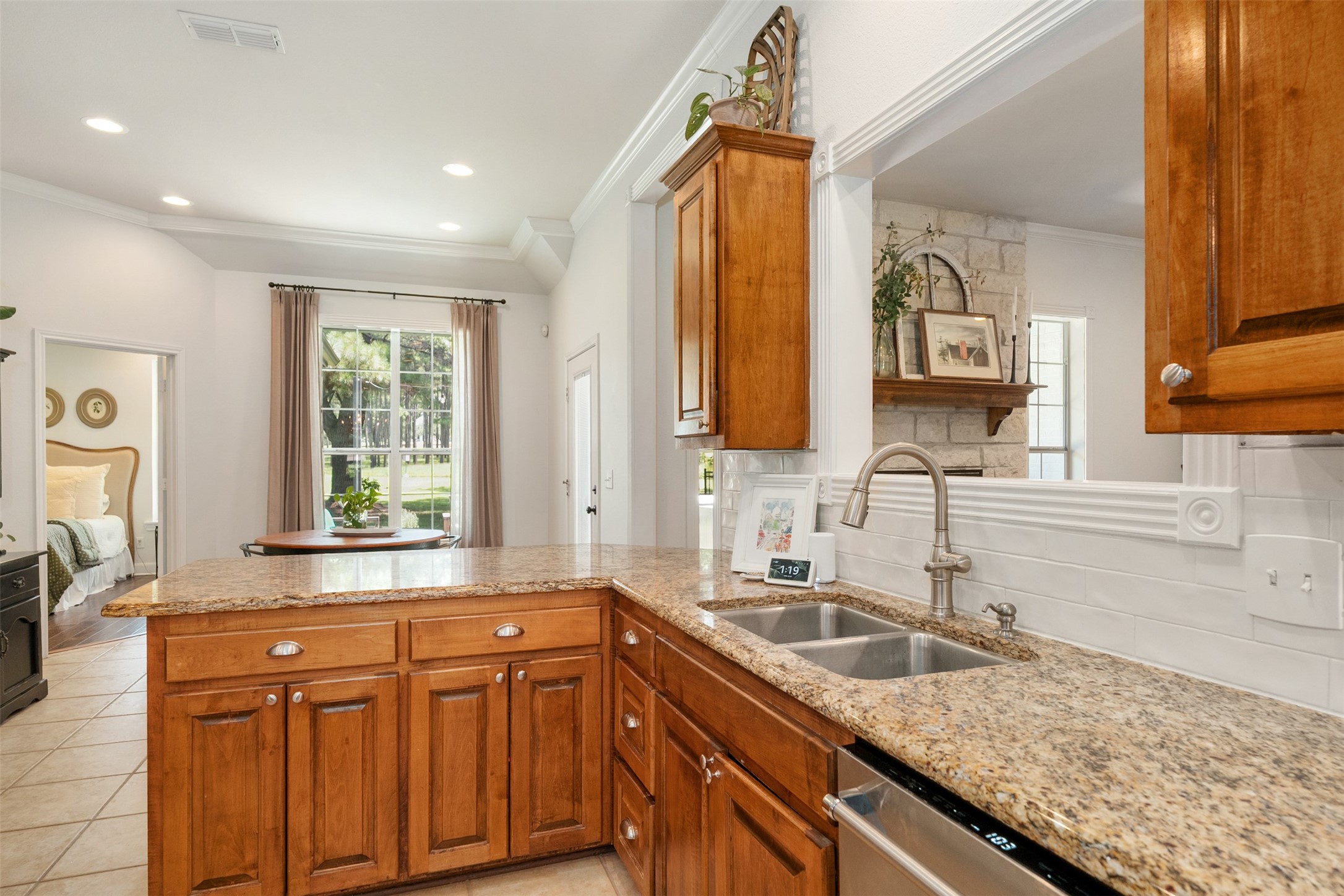1109 Robbins Road