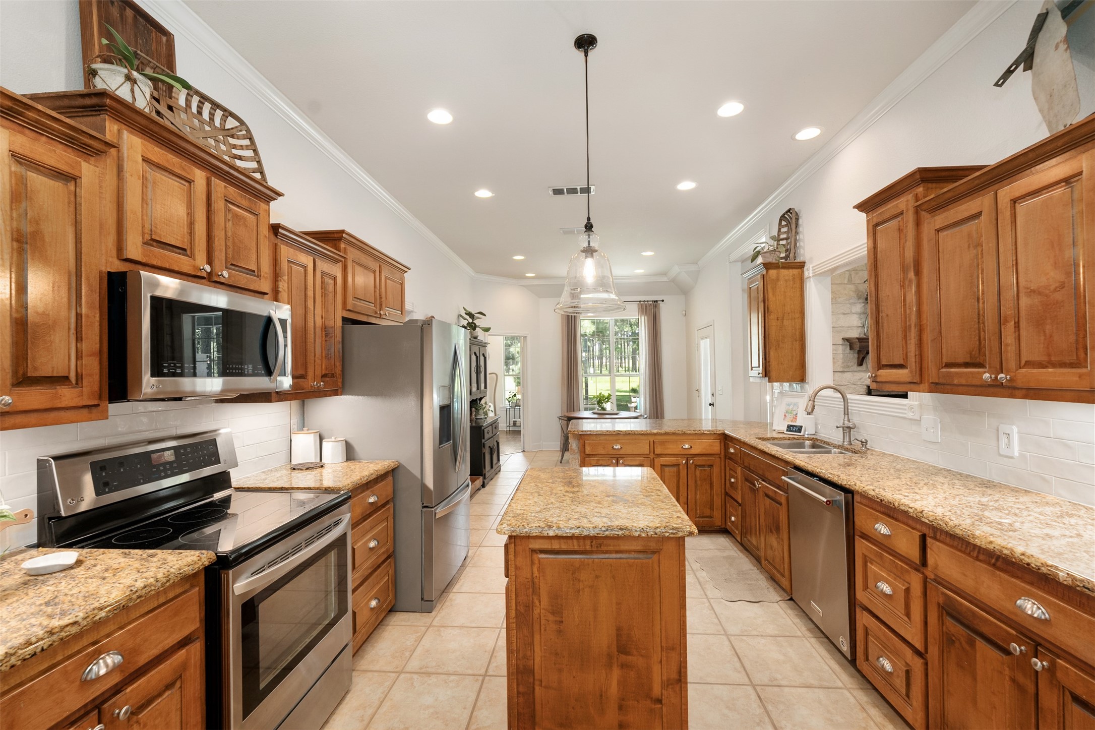 1109 Robbins Road