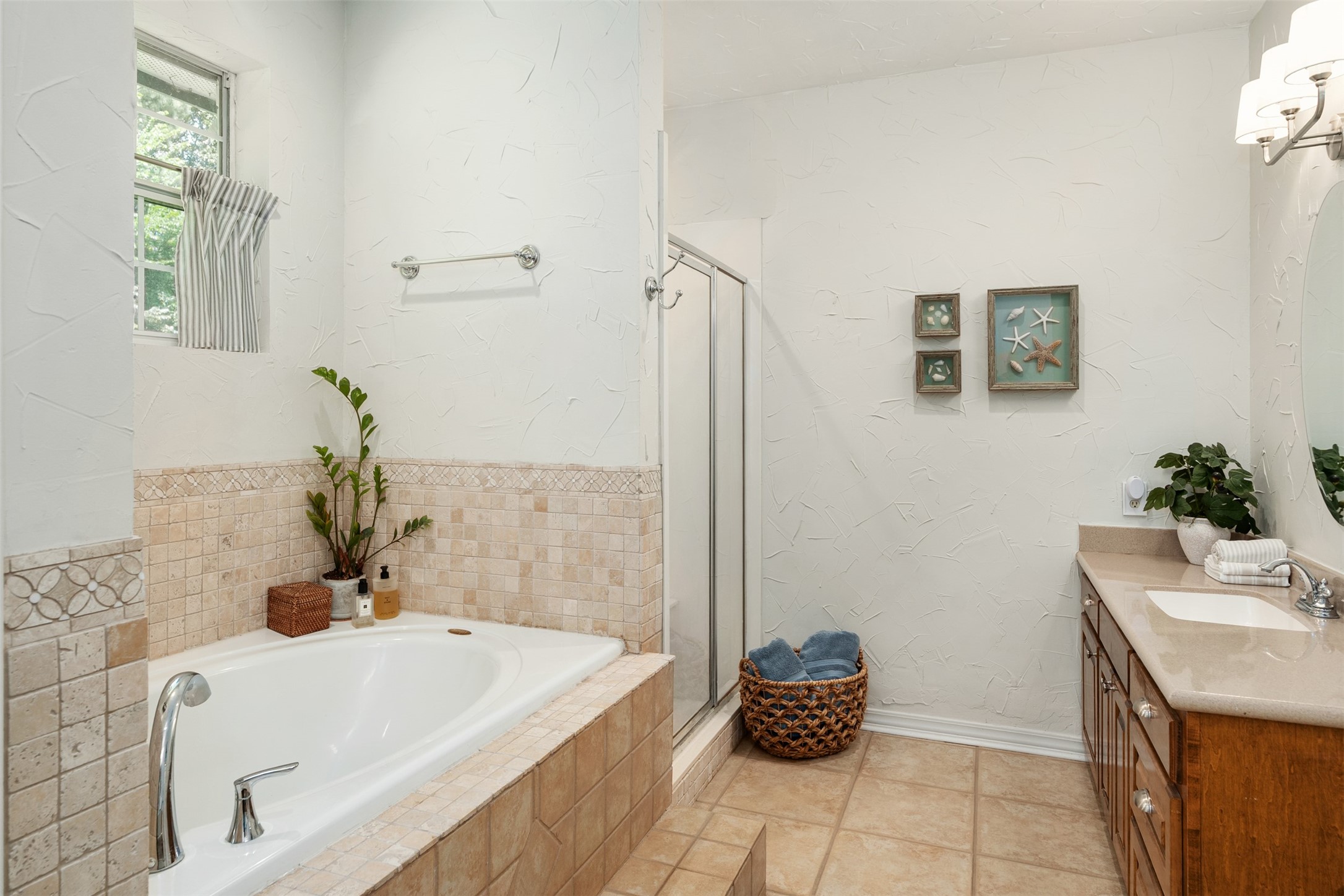 1109 Robbins Road