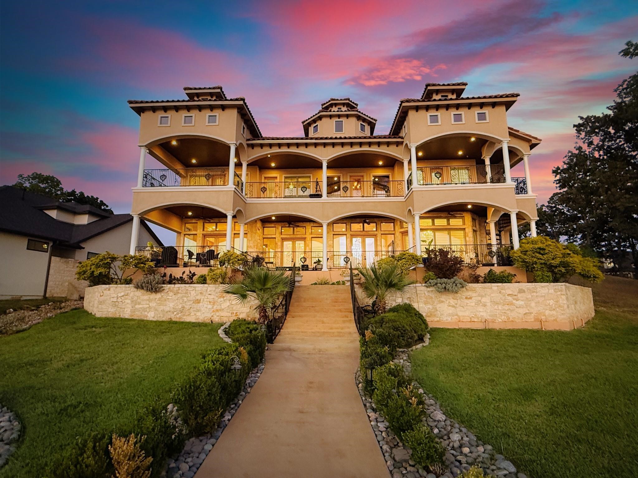 204 Pinnacle Club Place