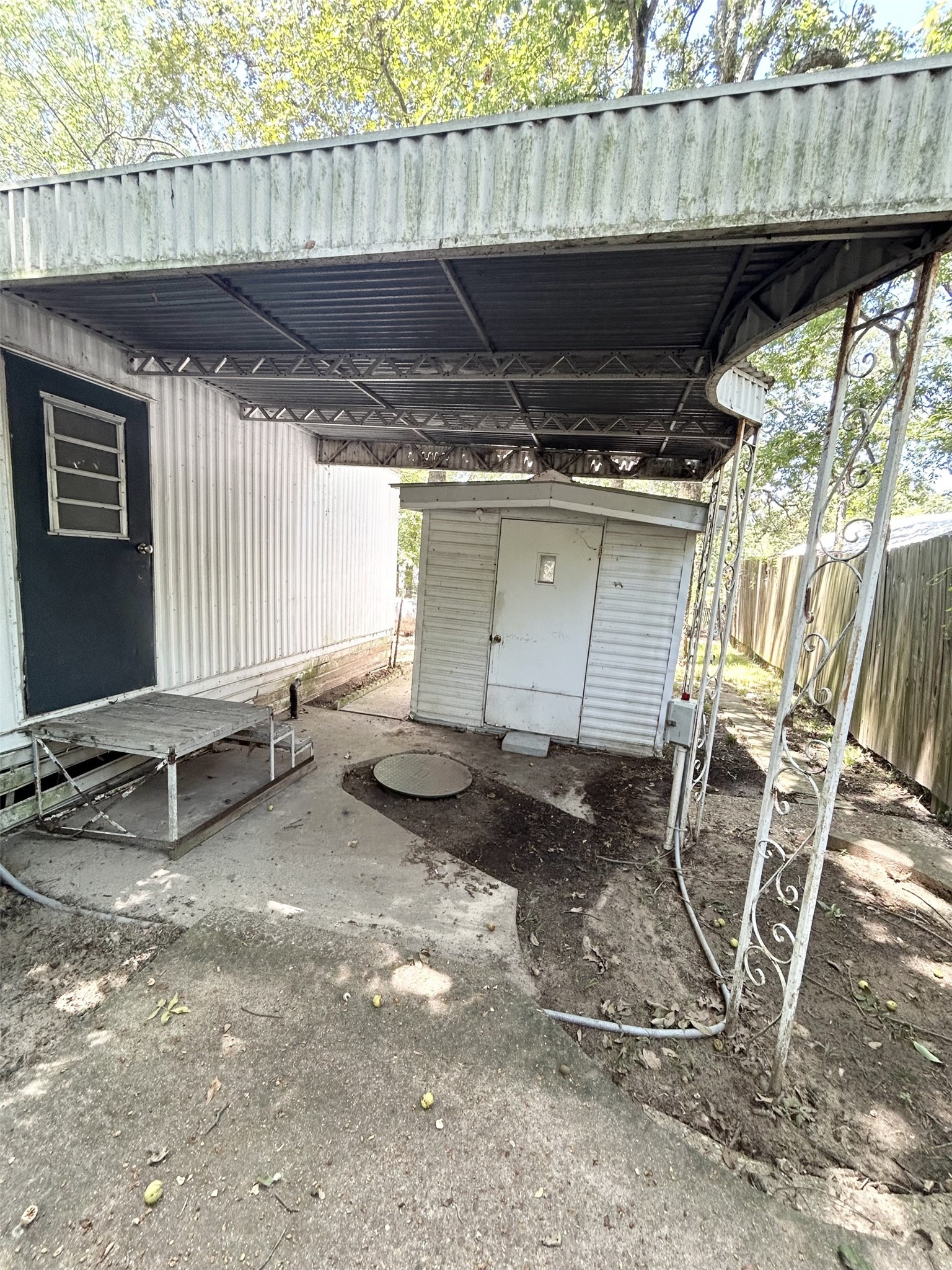 305 Live Oak Lane