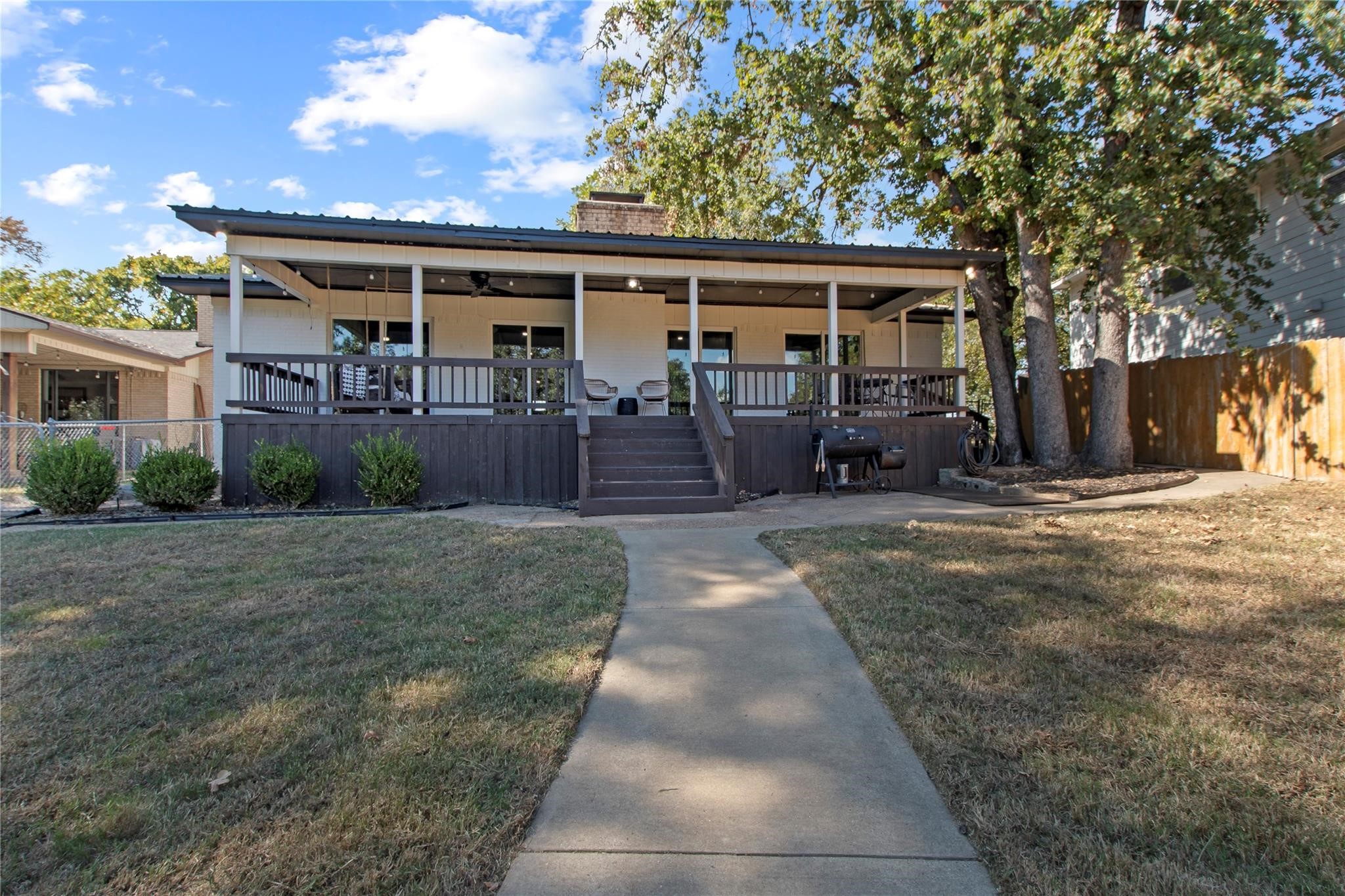 2500 Wildwood Way