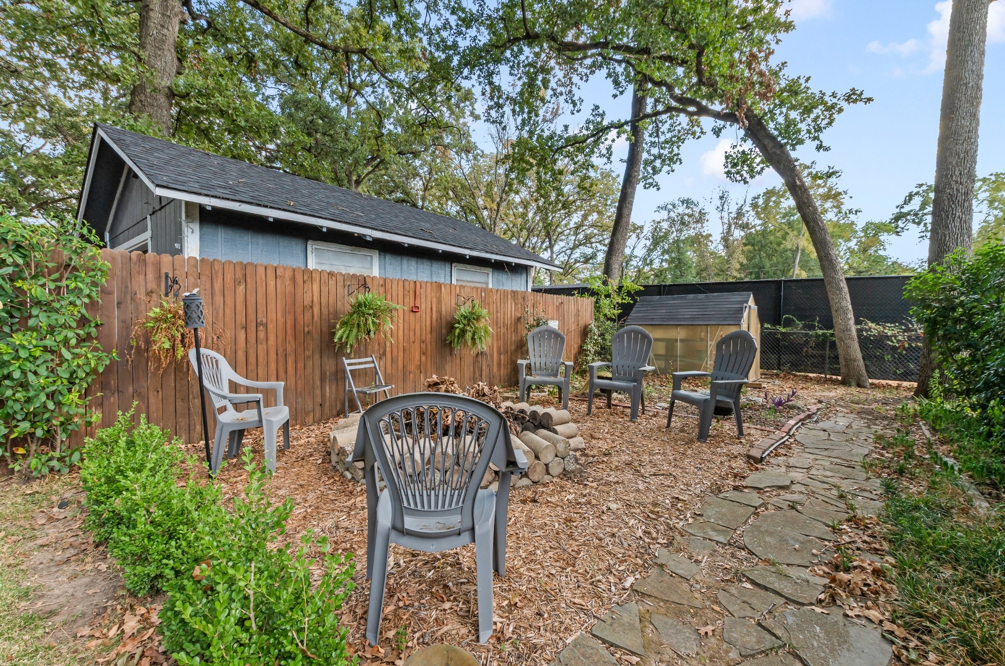 303 S Bay Circle