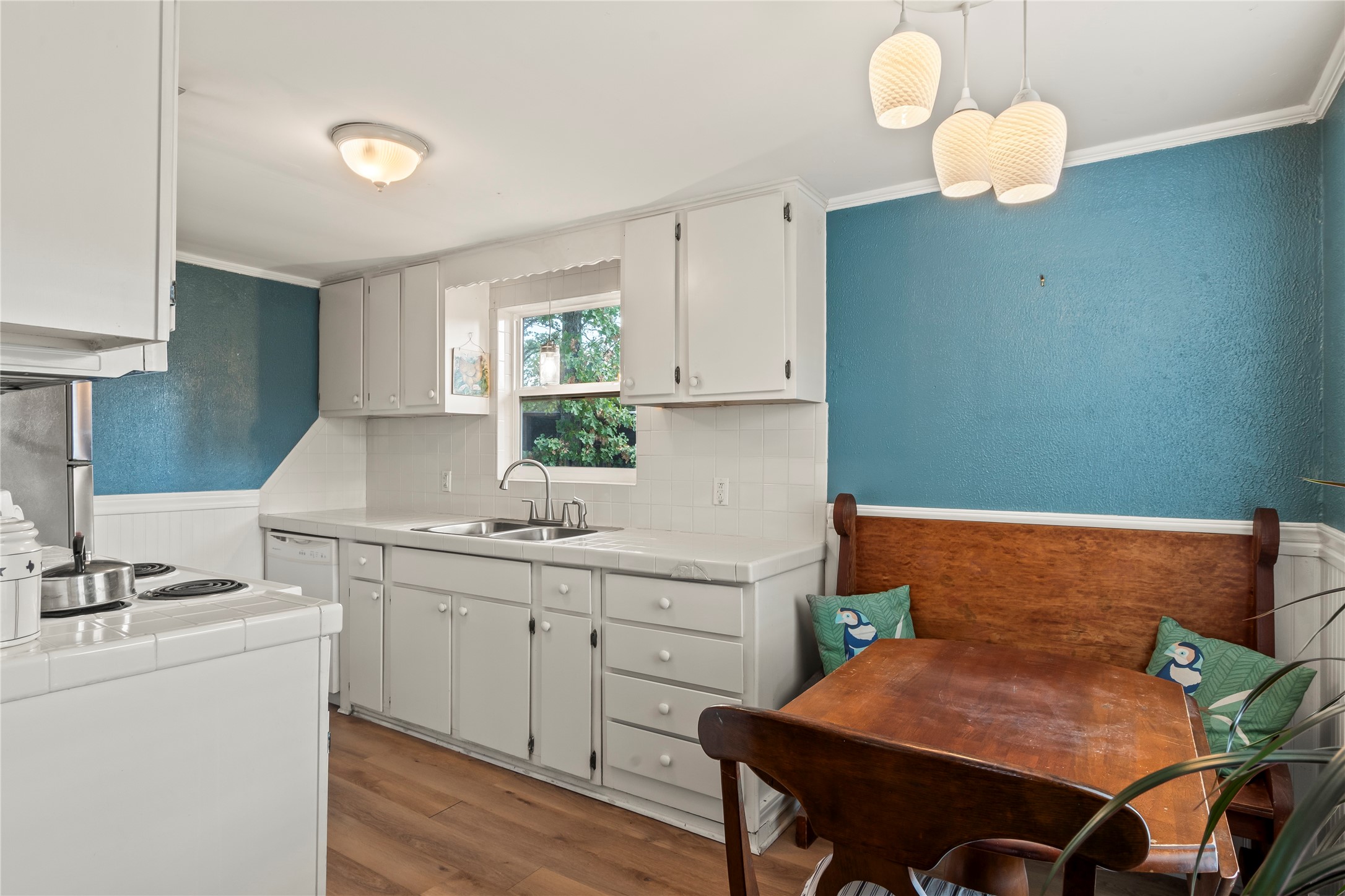 303 S Bay Circle