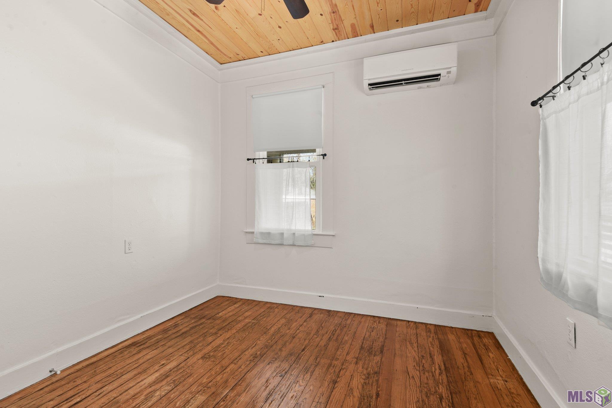 1939 Terrace Ave